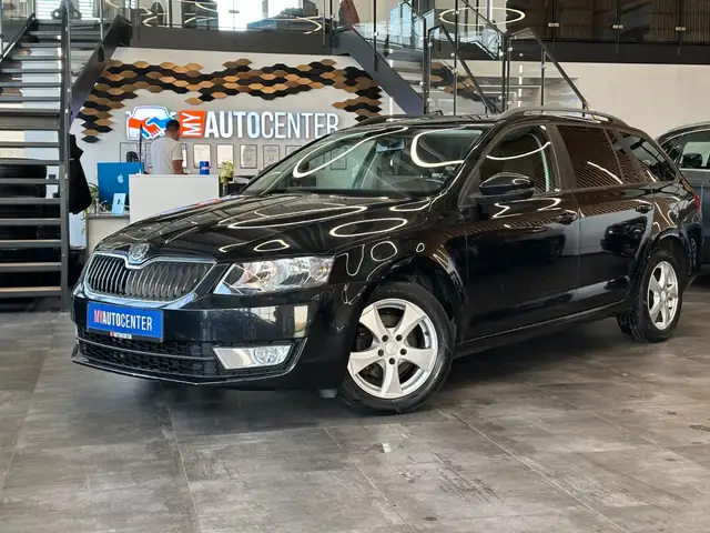 Skoda Octavia *2-ZONEN*SZHZ*NAVI*TEMPO*PDC*