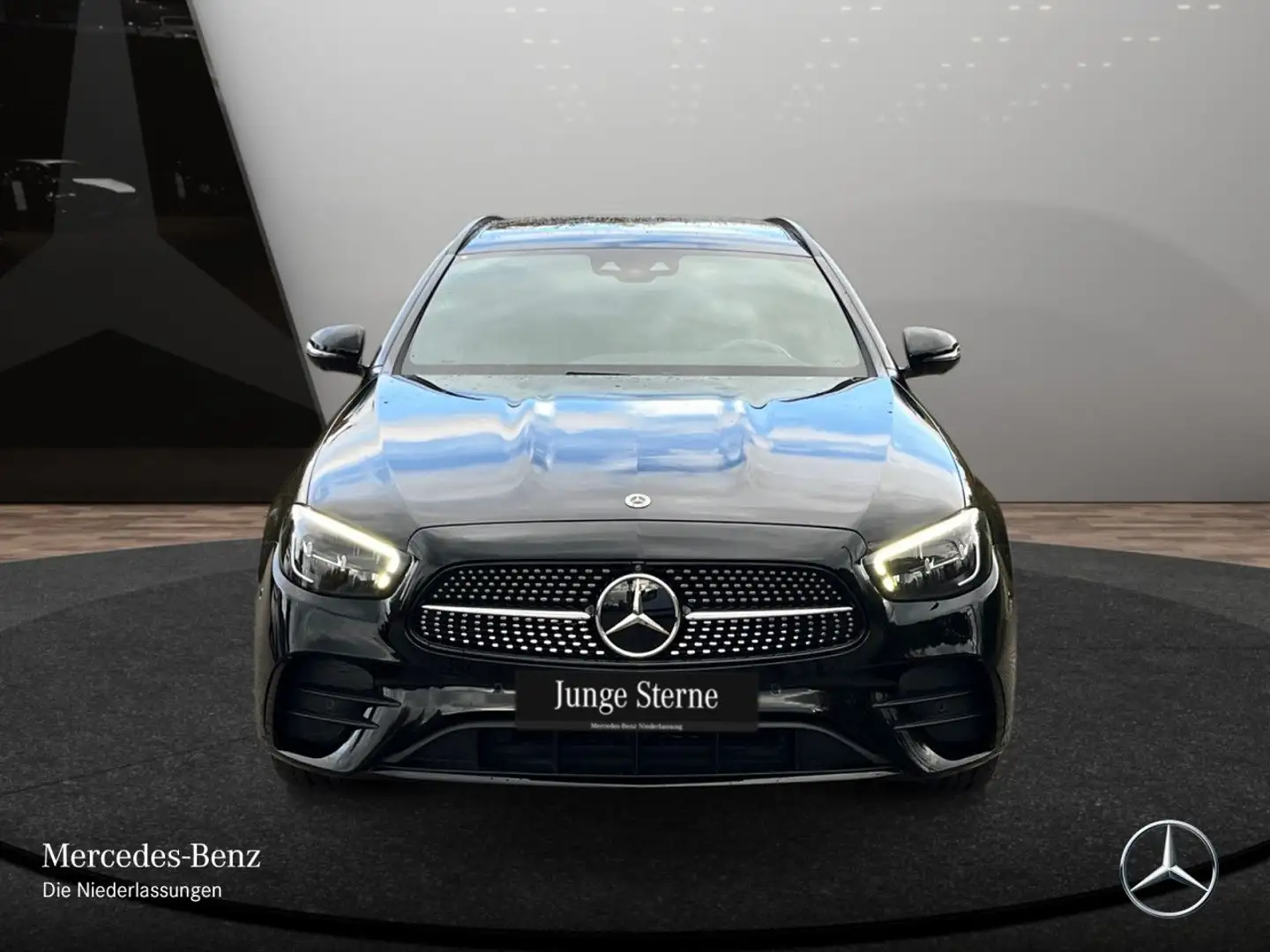 Mercedes-Benz E 300 de T 4M AMG+NIGHT+PANO+360+AHK+LED+FAHRASS Schwarz - 2