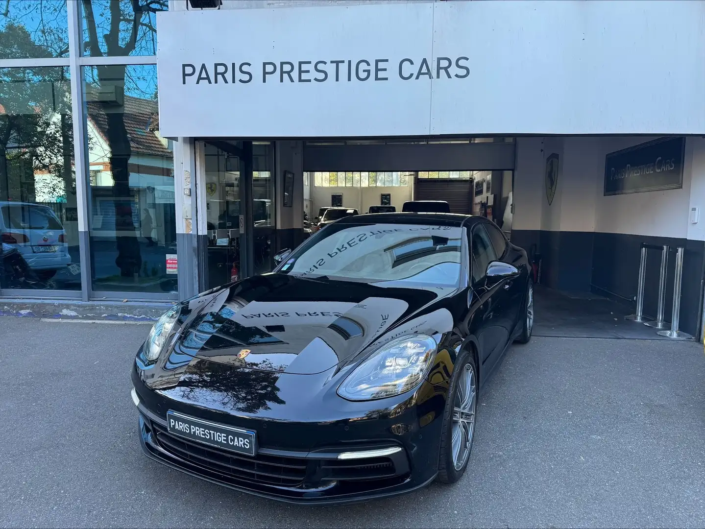 Porsche Panamera Panamera 4S V6 3.0 440 PDK Executive Schwarz - 1