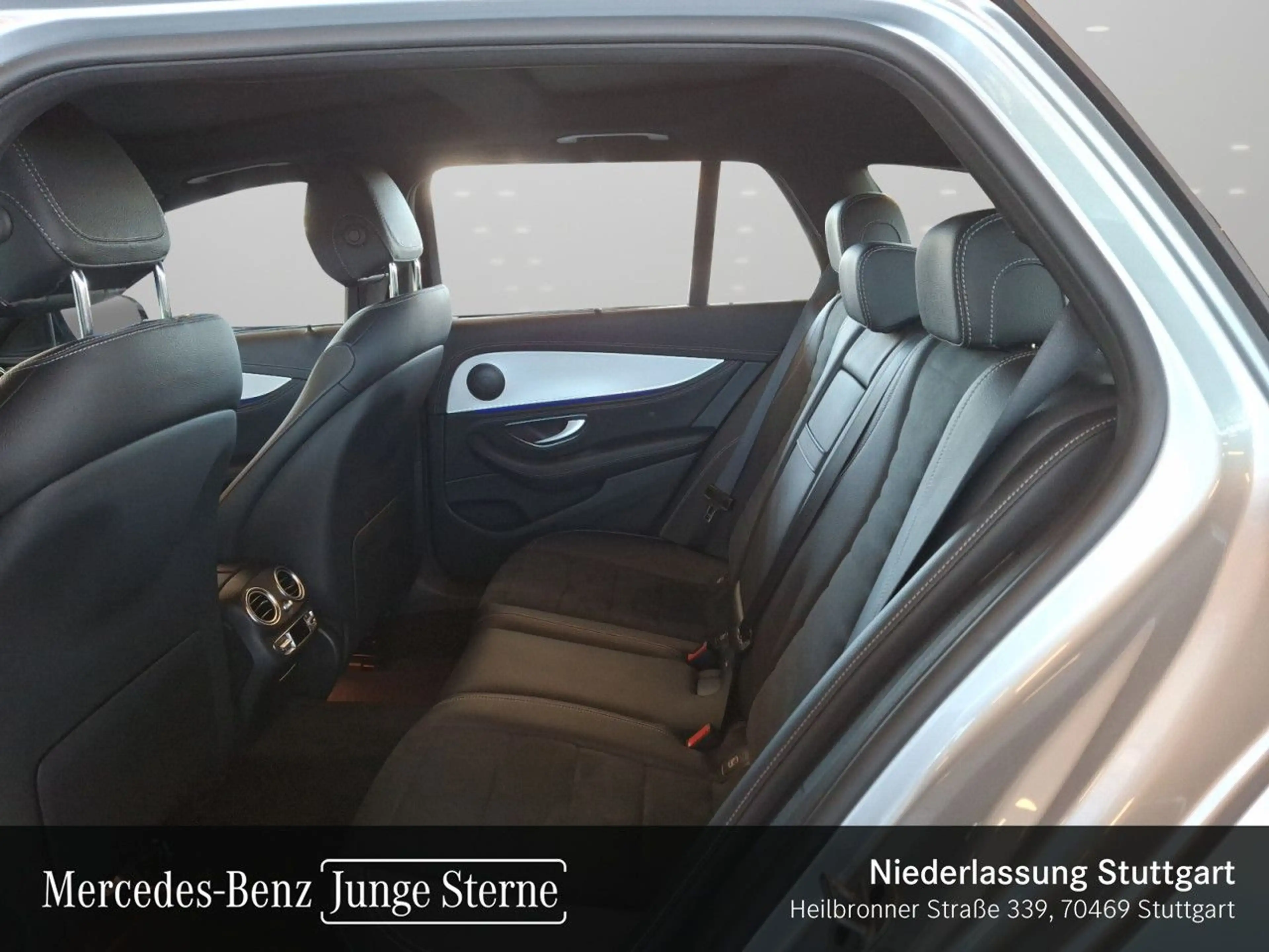 Mercedes-Benz E 400 d T 4M AMG+NIGHT+PANO+MULTIBEAM+FAHRASS+20" — photo 11