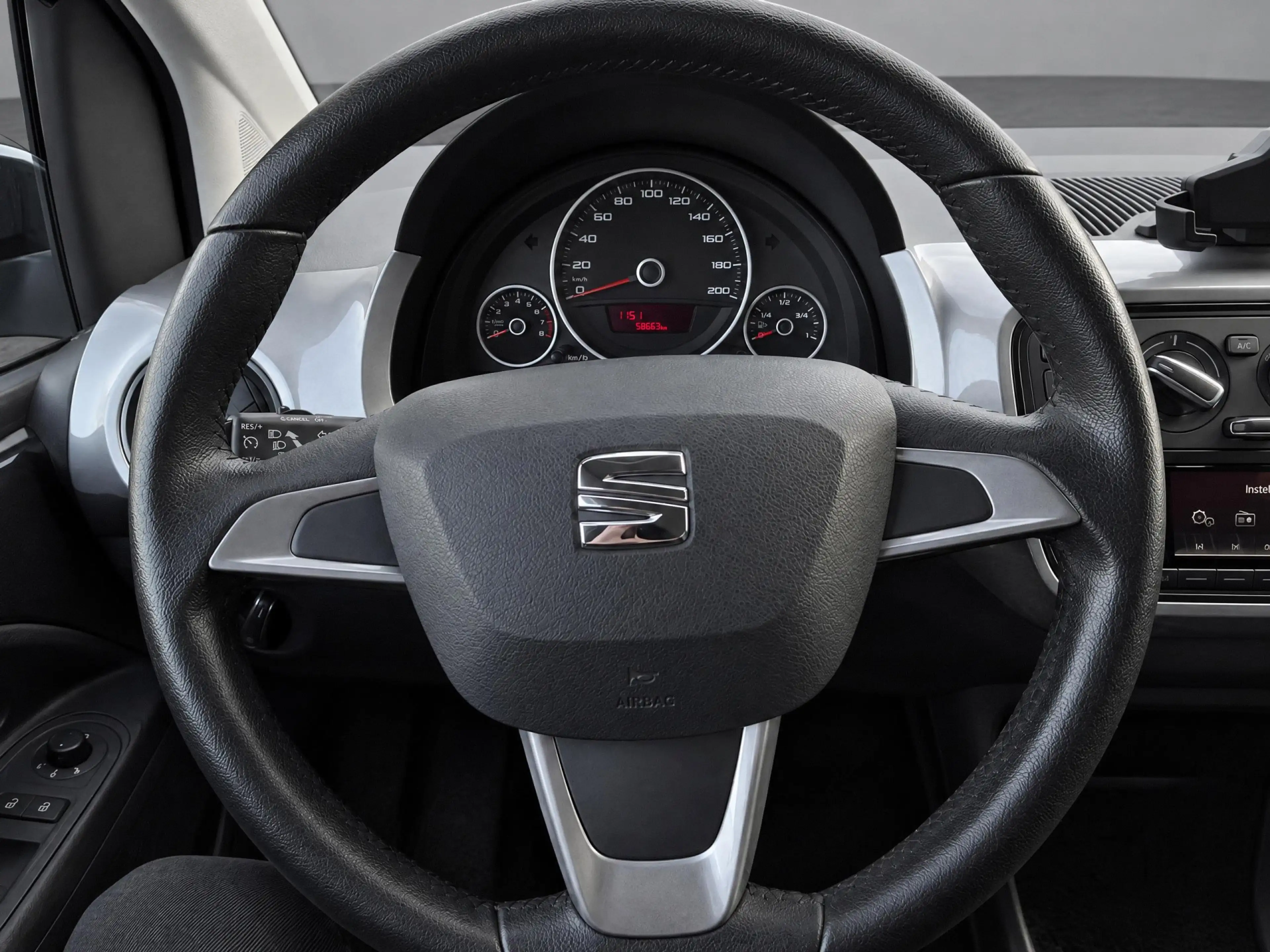 SEAT Mii 1.0 Sport Intense /Cruise control / Airco / Getint — photo 13