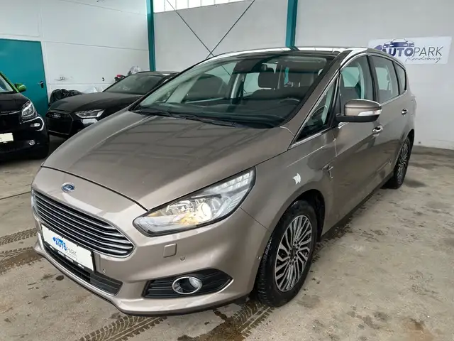 Ford S-Max S-MAX Titanium *Automatik*