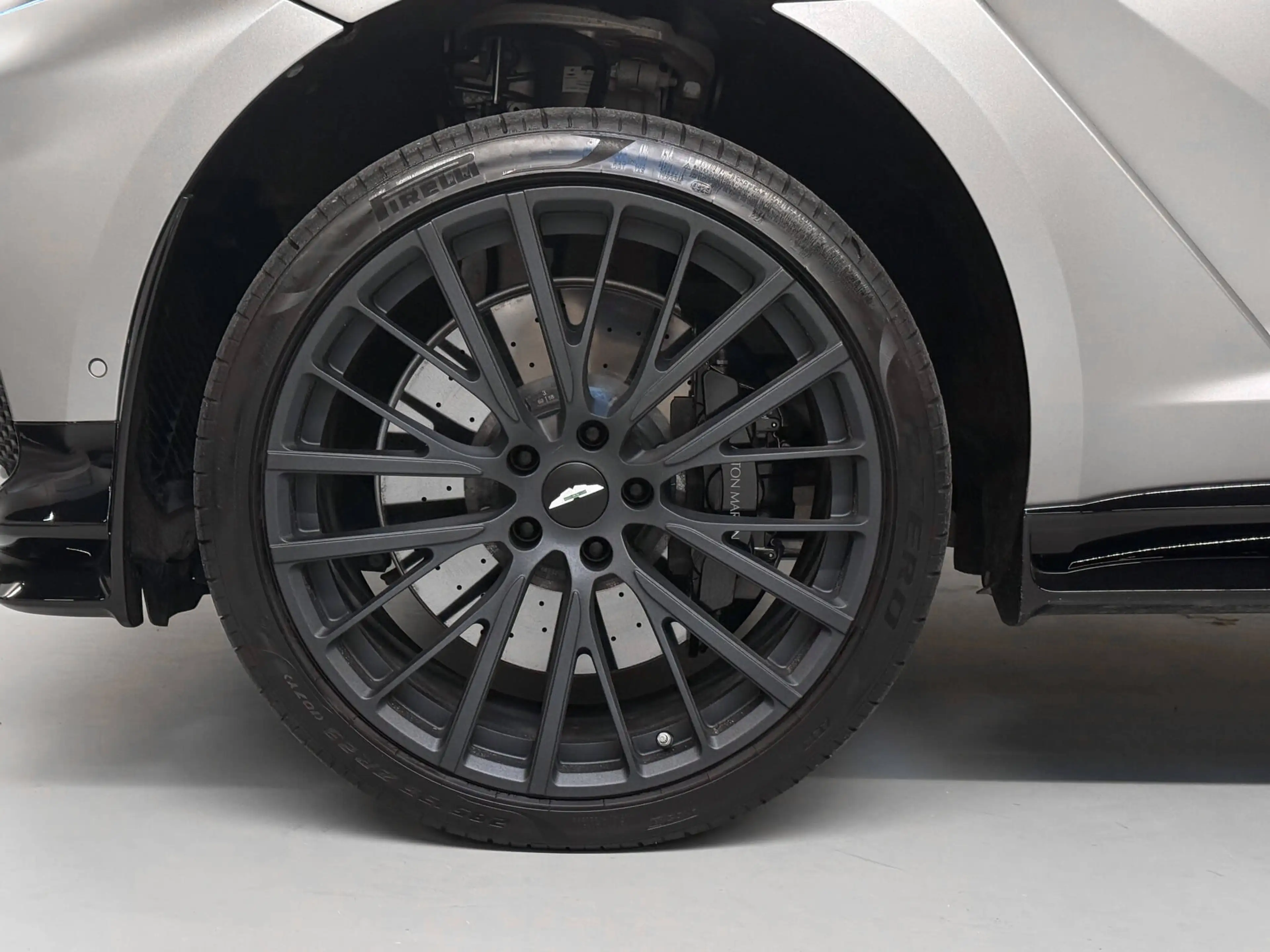 Aston Martin DBX 707 | Aston Martin Brussels — photo 10