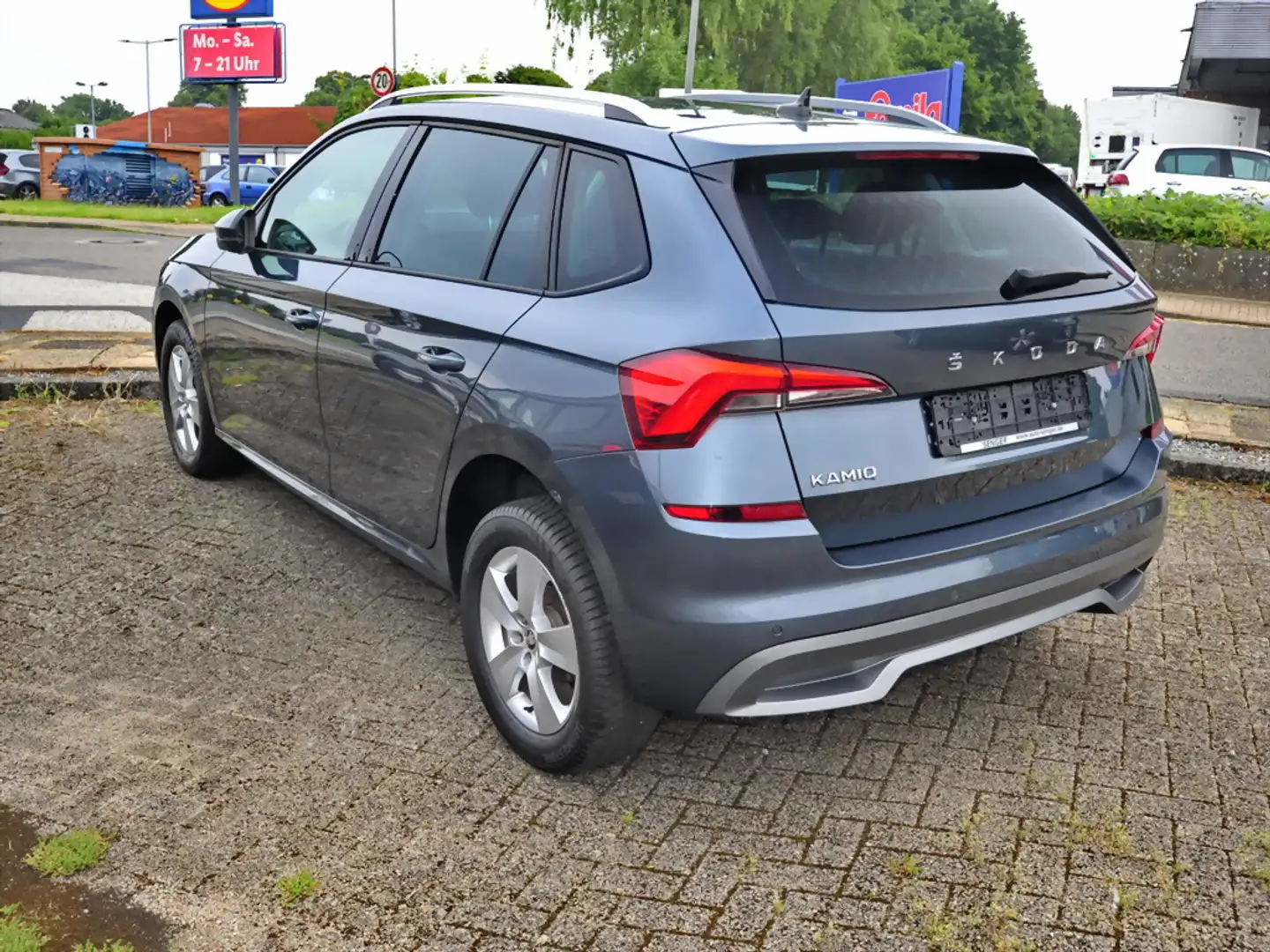 Skoda Kamiq 1.0 TSI Ambition LED SHZ GRA Bluetooth Grau - 2