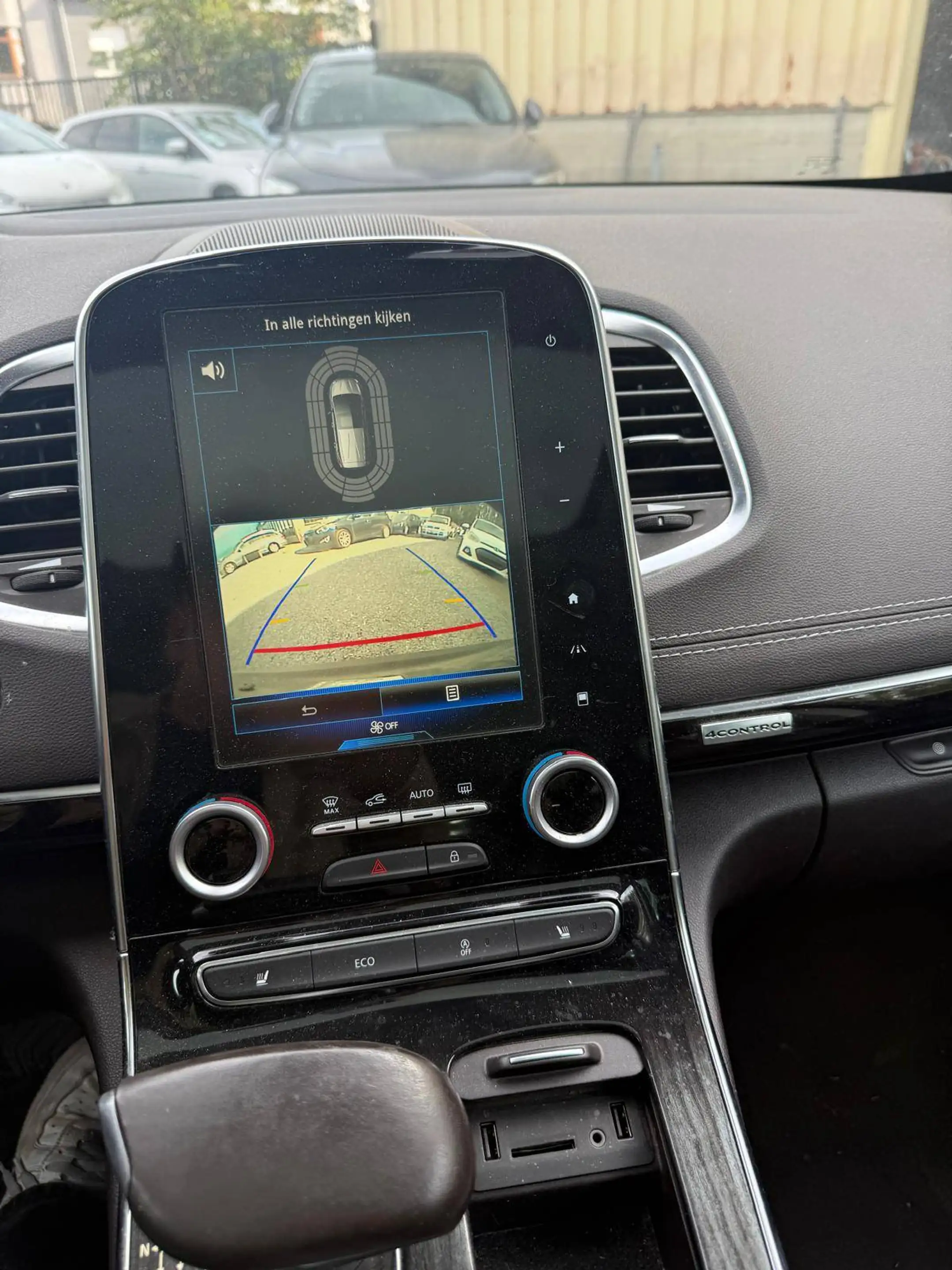 Renault Espace Espace 1.6 dCi Energy Initiale Paris EDC — photo 12