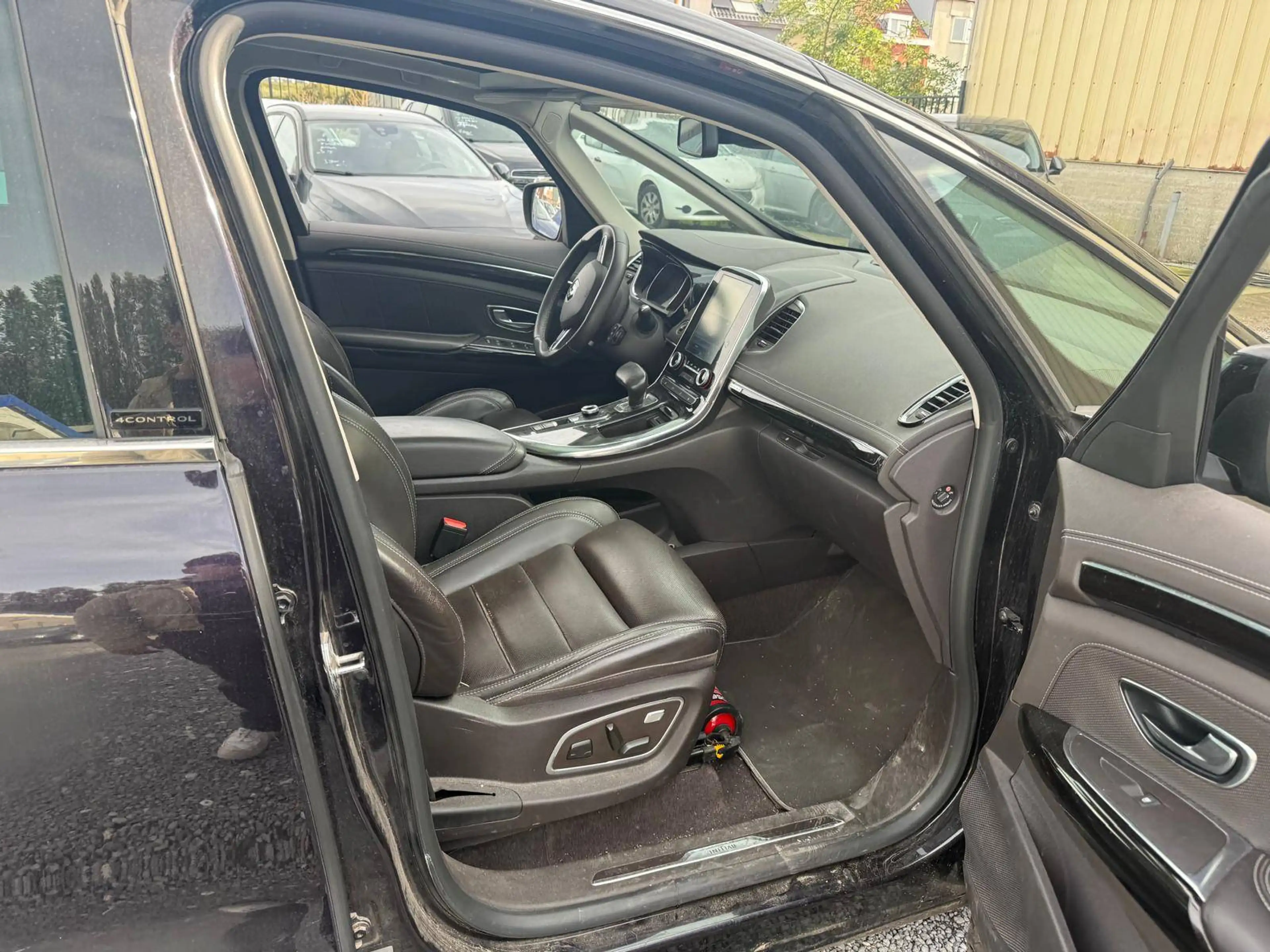 Renault Espace Espace 1.6 dCi Energy Initiale Paris EDC — photo 10