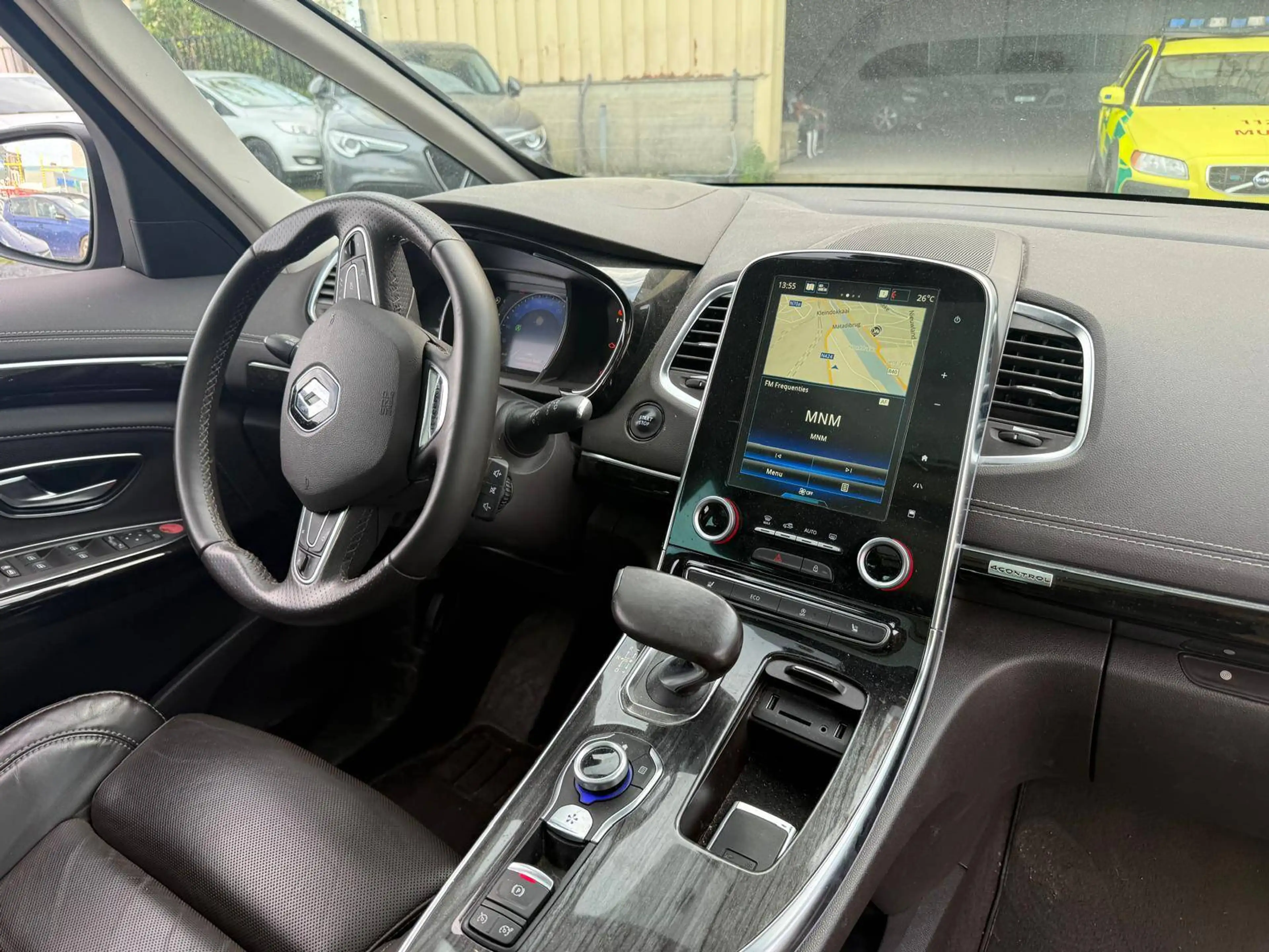 Renault Espace Espace 1.6 dCi Energy Initiale Paris EDC — photo 13