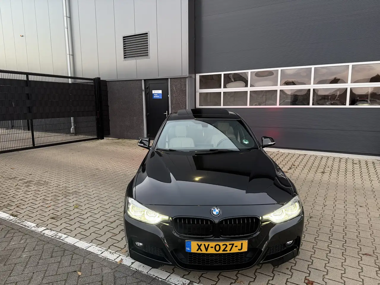 BMW 320
