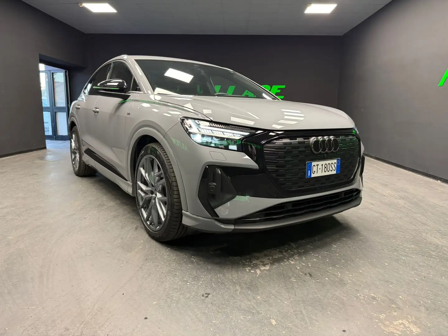 Audi Q4 e-tron Sportback e-tron 45 S line edition quattro 286cv Grigio - 1