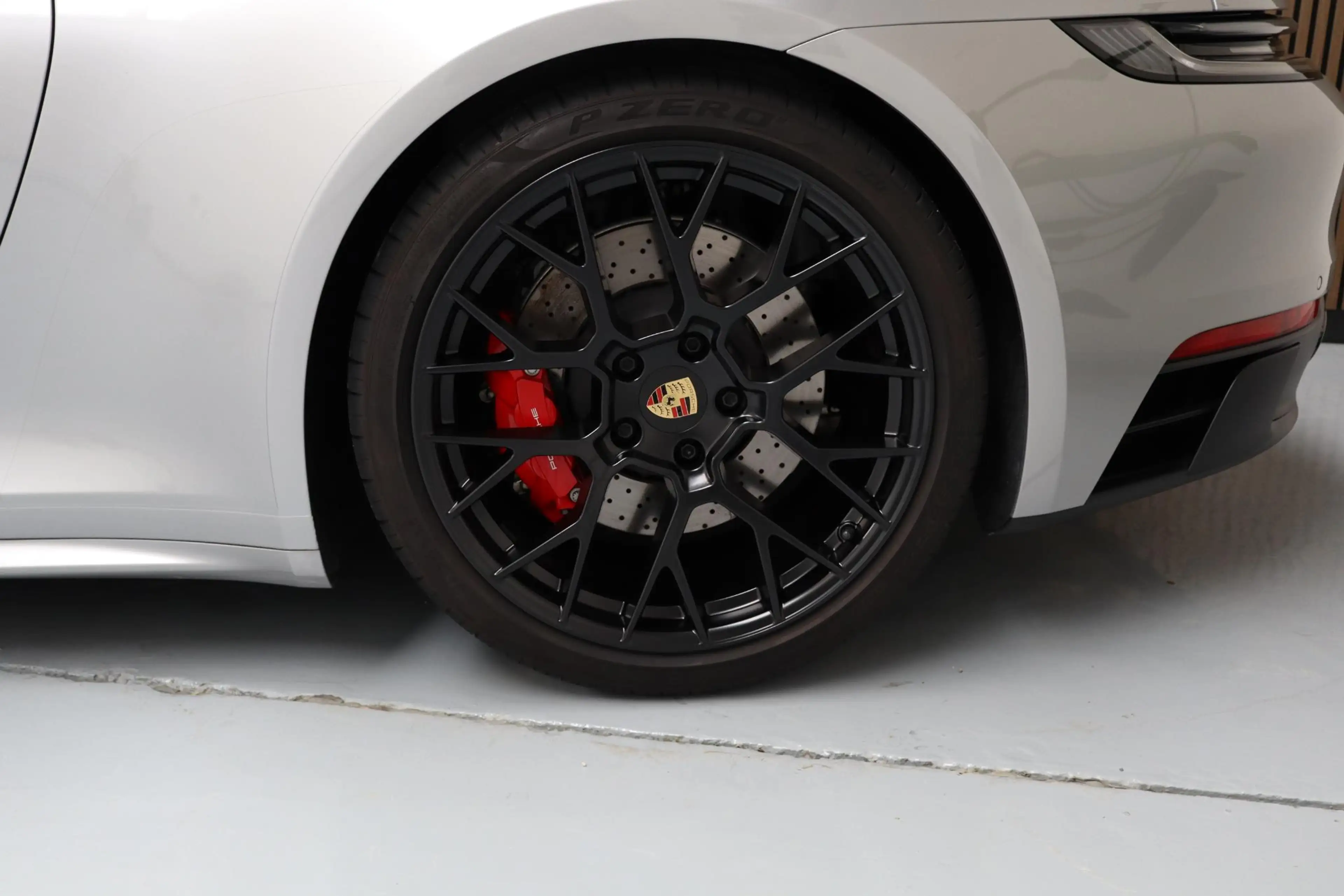 Porsche 992 3.0 4 GTS — photo 10