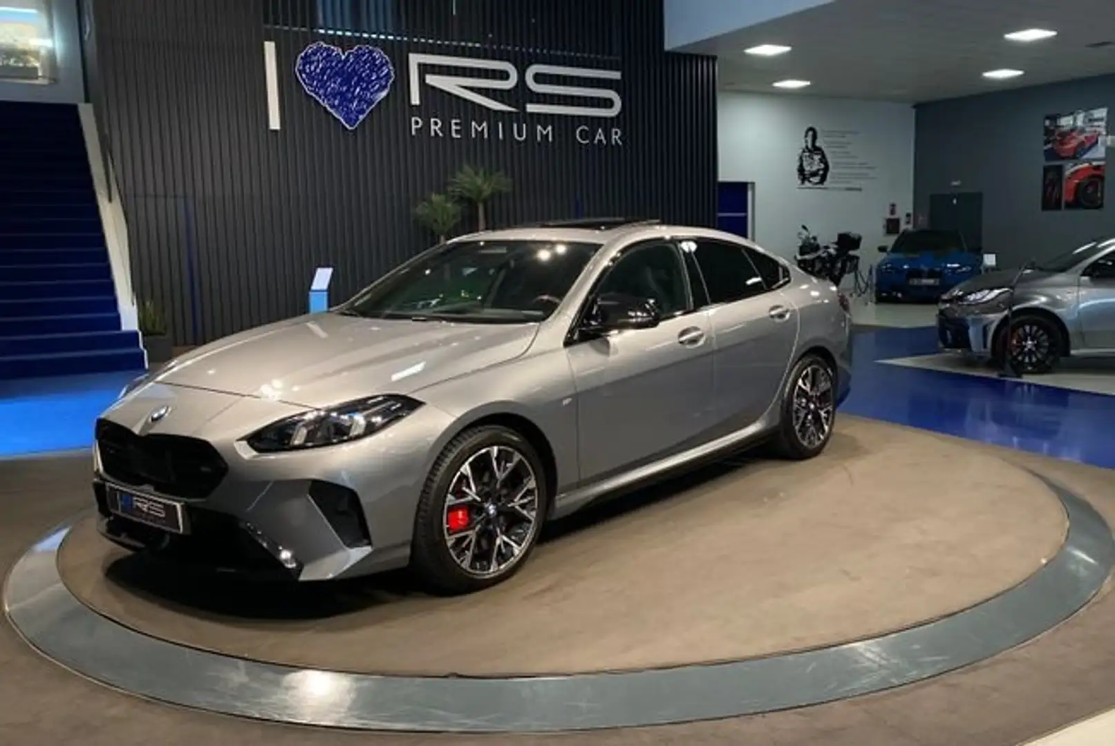 BMW Sonstige M235iA xDrive Gran Coupé Grau - 2