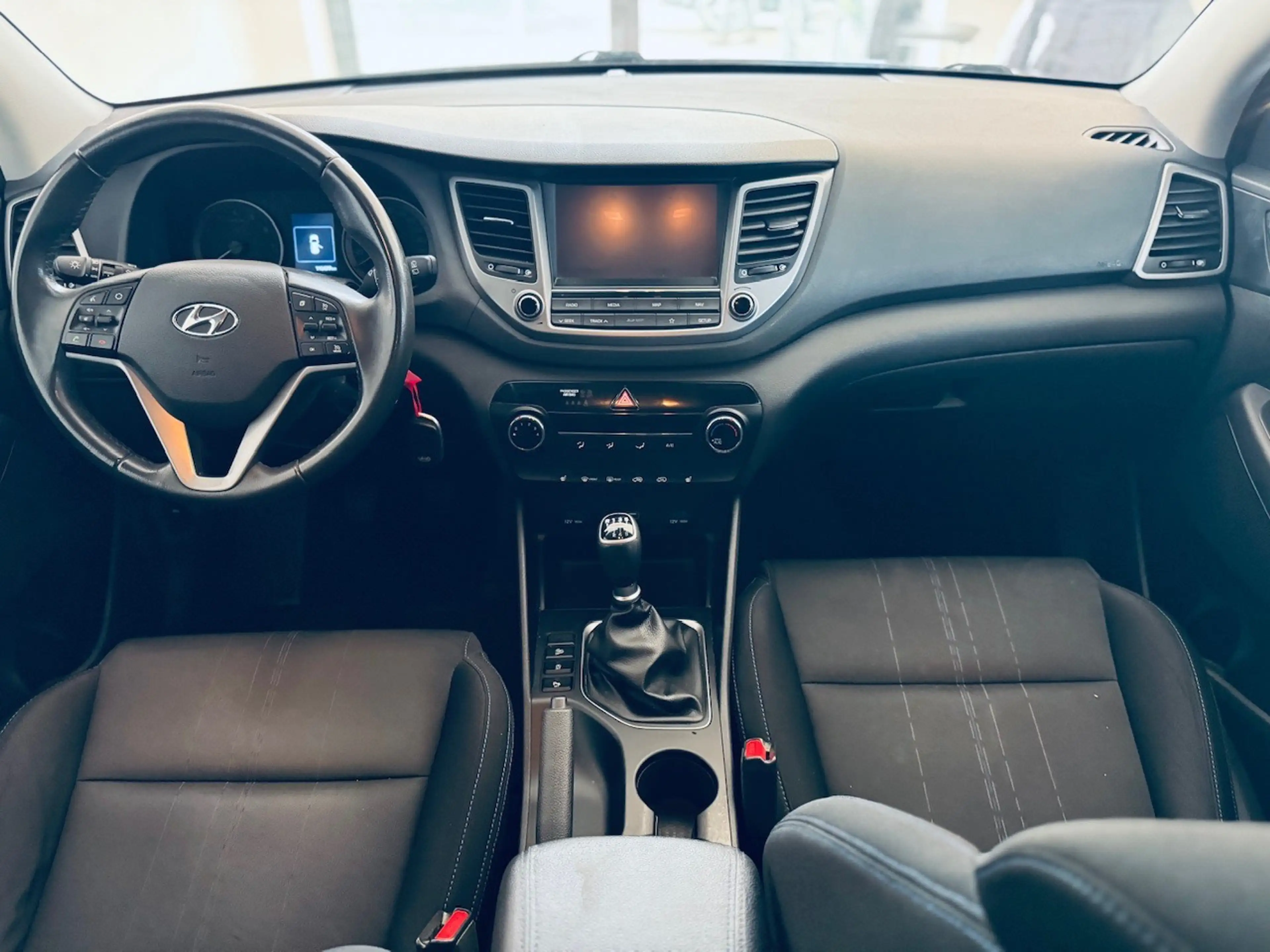 Hyundai TUCSON blue Classic 2WD*Finanzierung+Garantie+Inspektion+Tüv* — photo 6