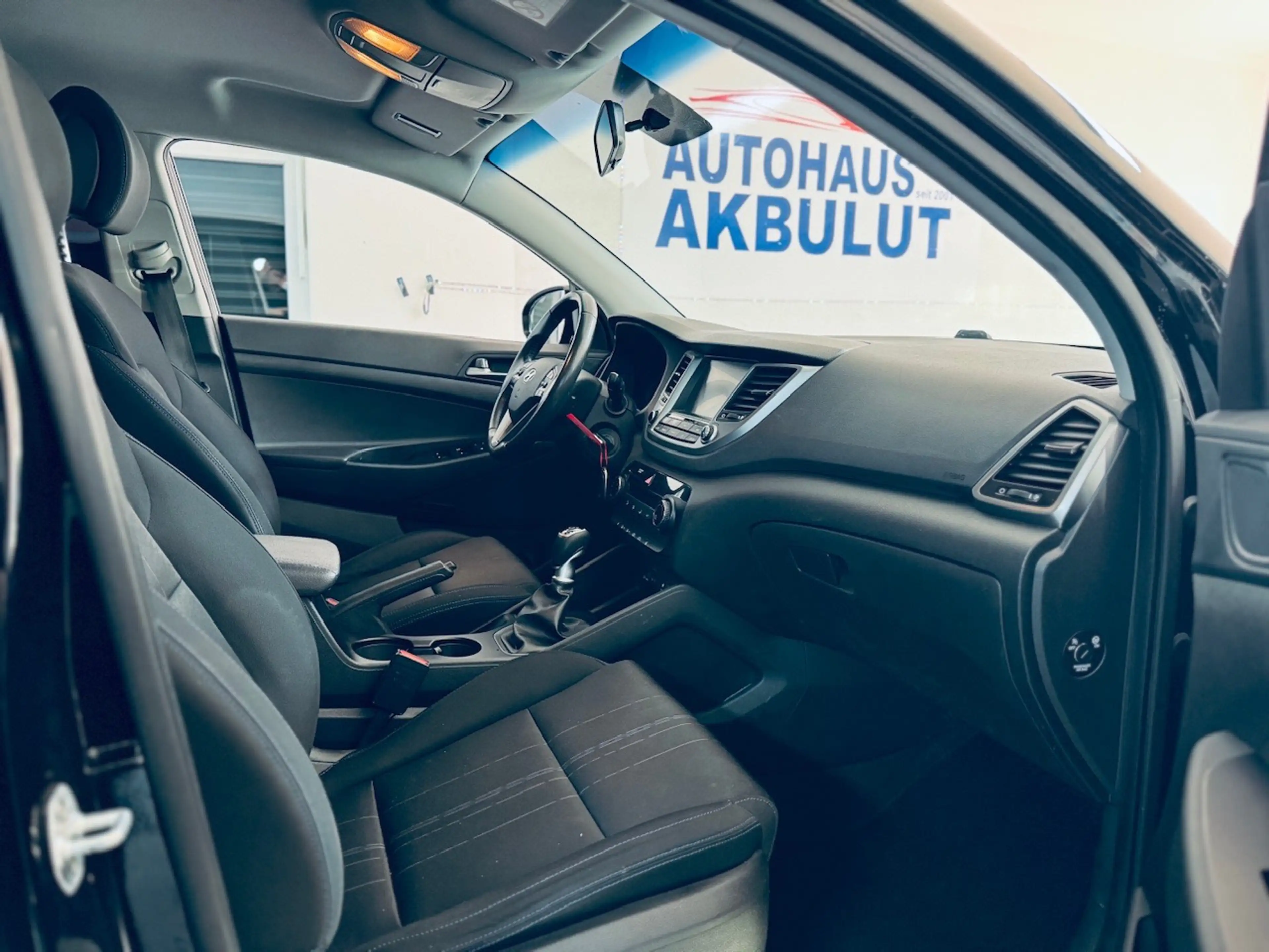Hyundai TUCSON blue Classic 2WD*Finanzierung+Garantie+Inspektion+Tüv* — photo 7