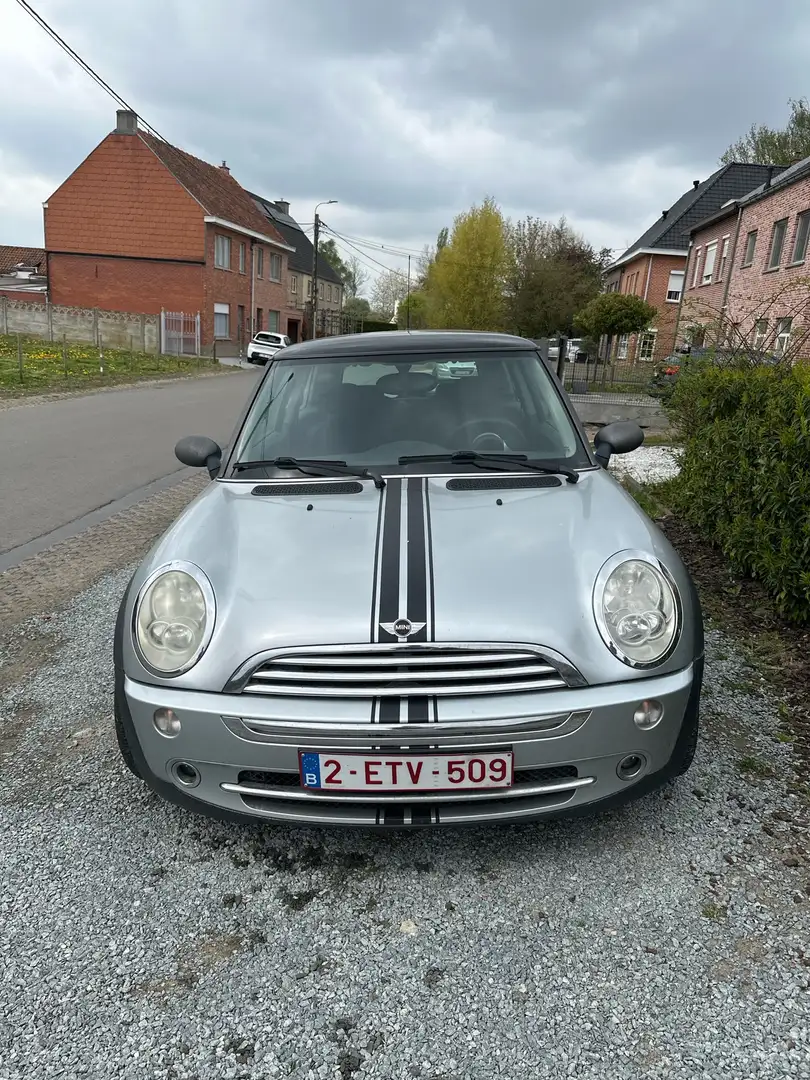 MINI One benzinemodel uit bouwjaar 2005 - 1