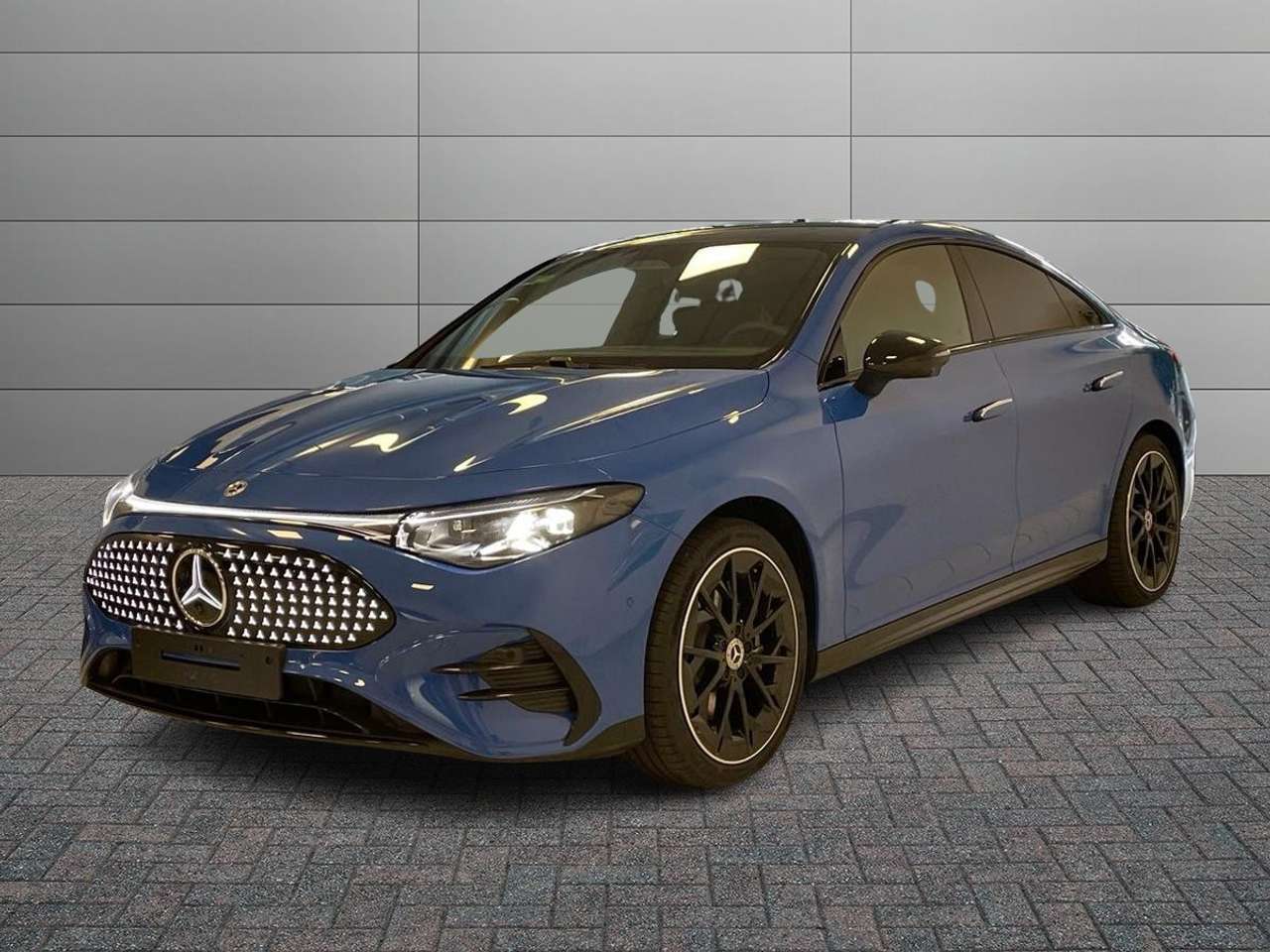 Mercedes-Benz Others CLA EQ 350 Premium 4matic