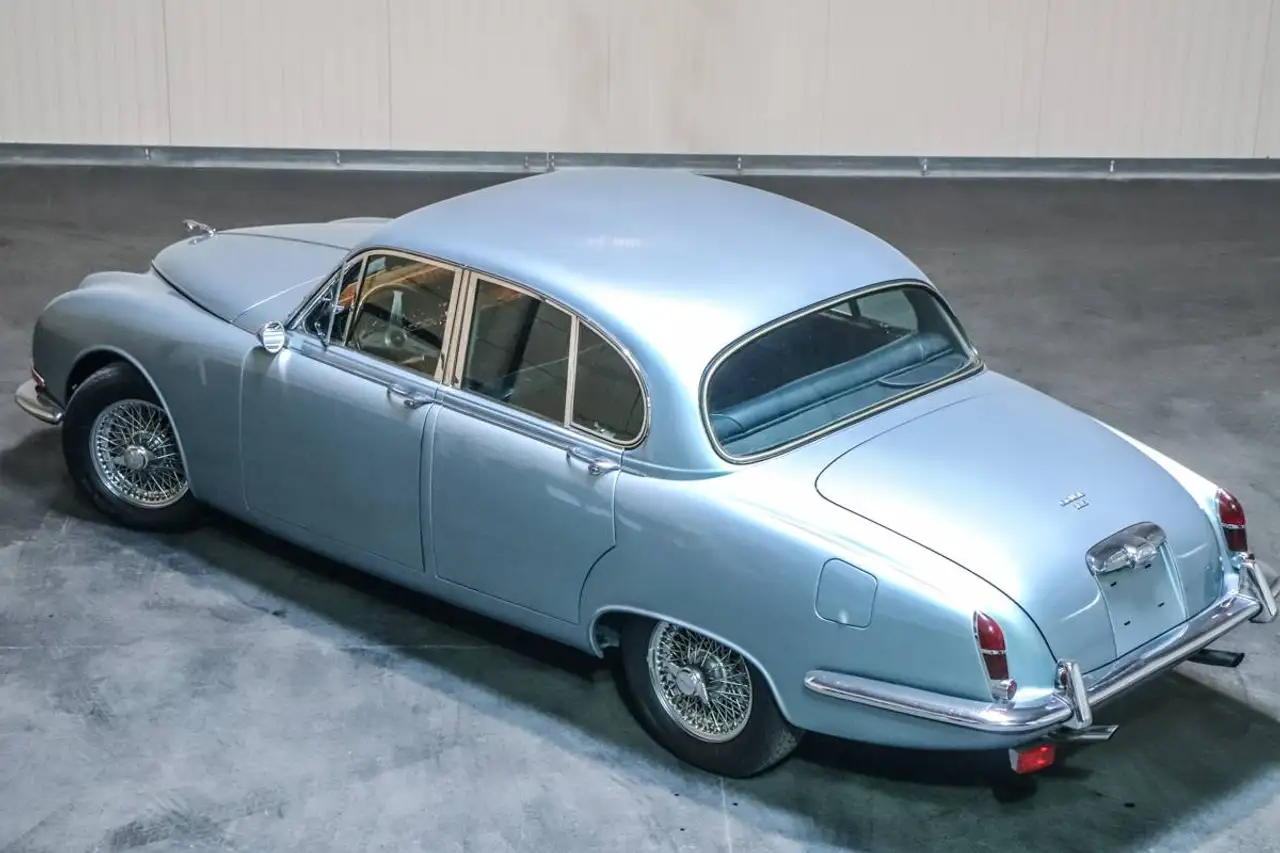 Jaguar S-Type Saloon 3.8 Overdrive LHD Manueel / OLDTIMER / LEDER / MISTLAMPEN / BURR-WALNUT HOUT !, foto 9