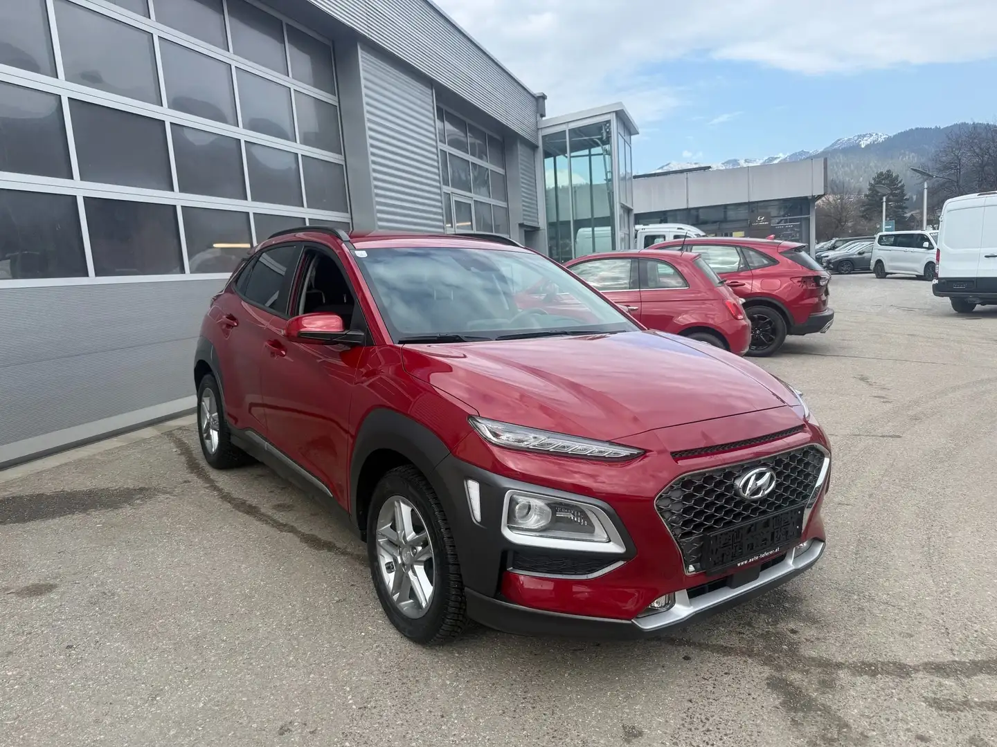 Hyundai KONA Level 5 Plus 4x4 Aut. Diesel Rot - 2