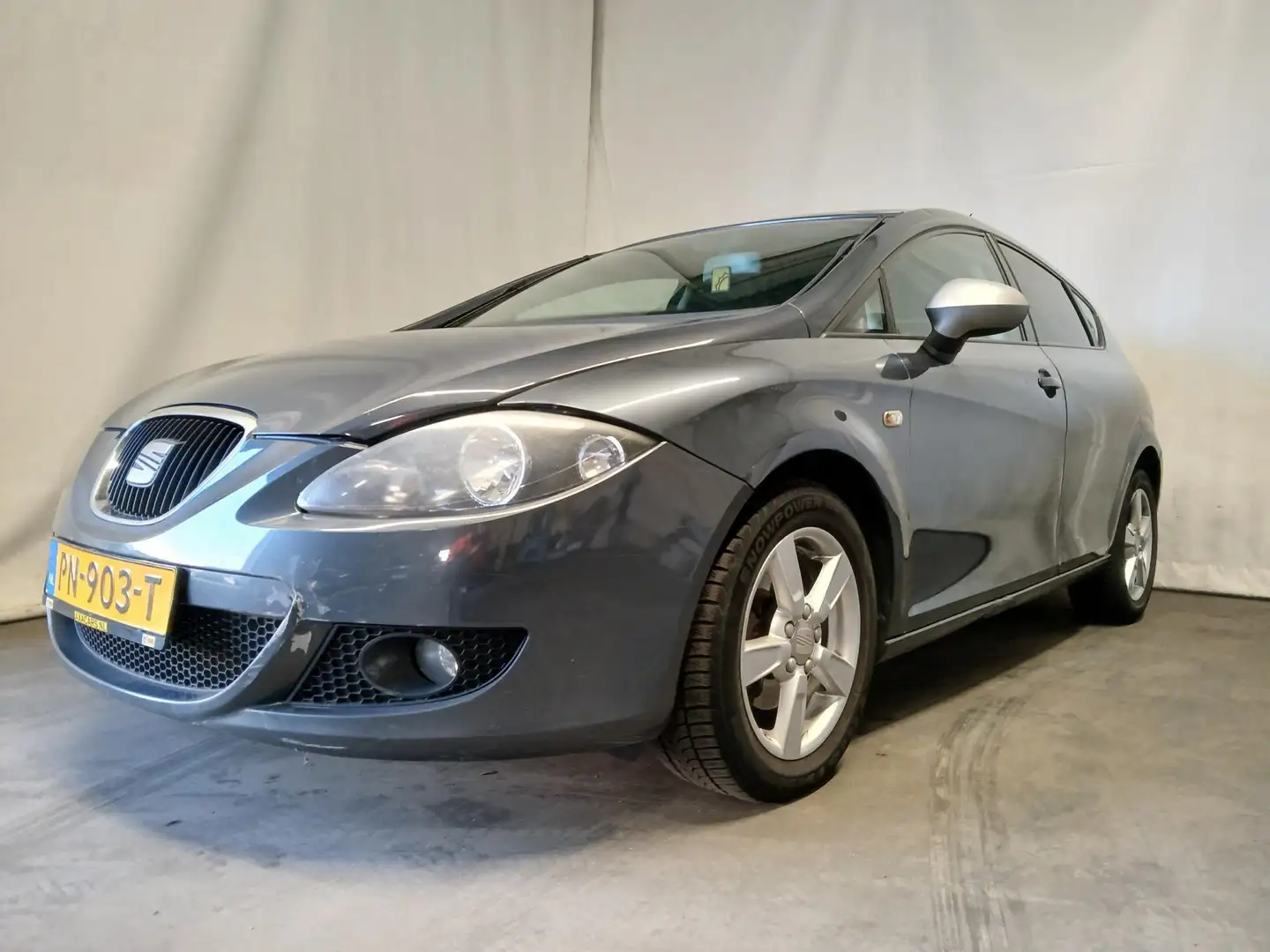 SEAT Leon 1.4 TSI 25 Edition I - Airco Šedá - 2
