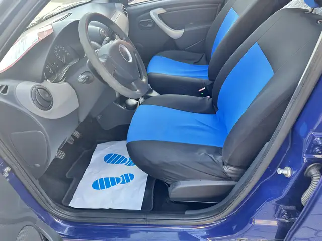 Dacia Sandero view 8