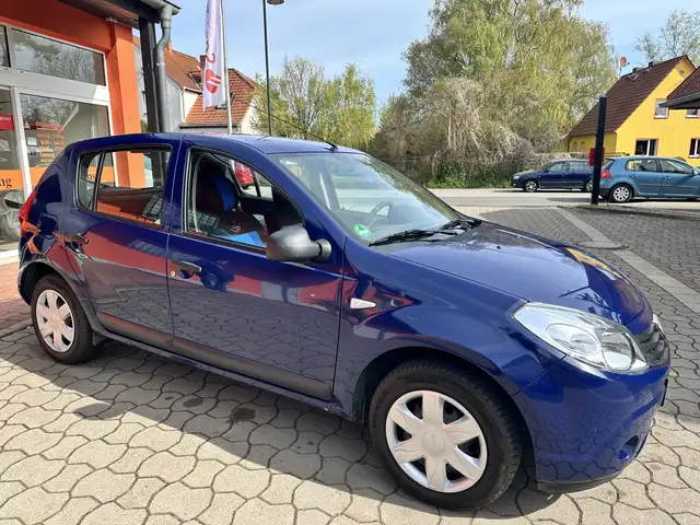 2009 Dacia Sandero in Blue for sale