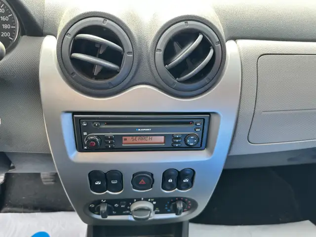 Dacia Sandero view 10