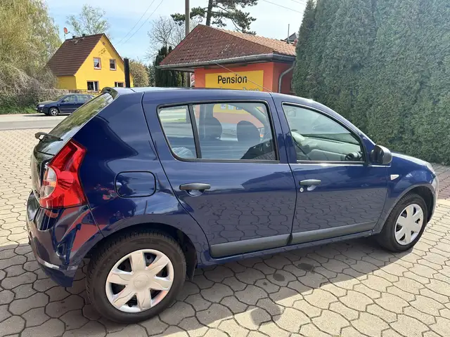 Dacia Sandero view 4