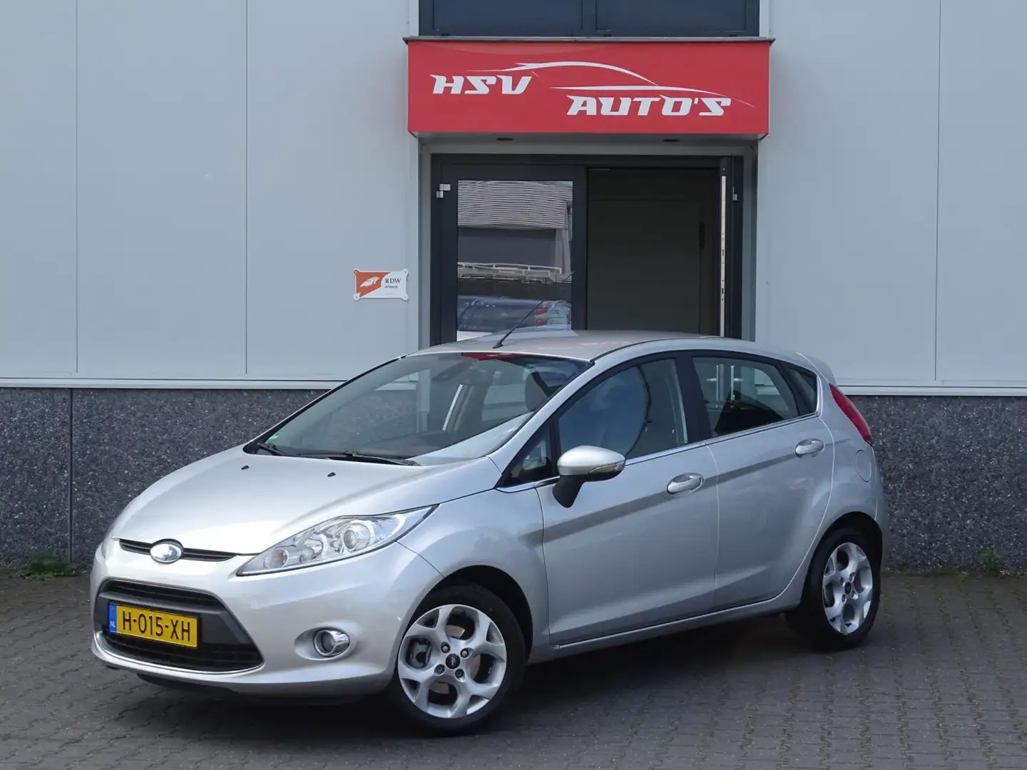 Ford Fiesta 1.4 Ghia airco LM 4-deurs 2e eigenaar Szürke - 1