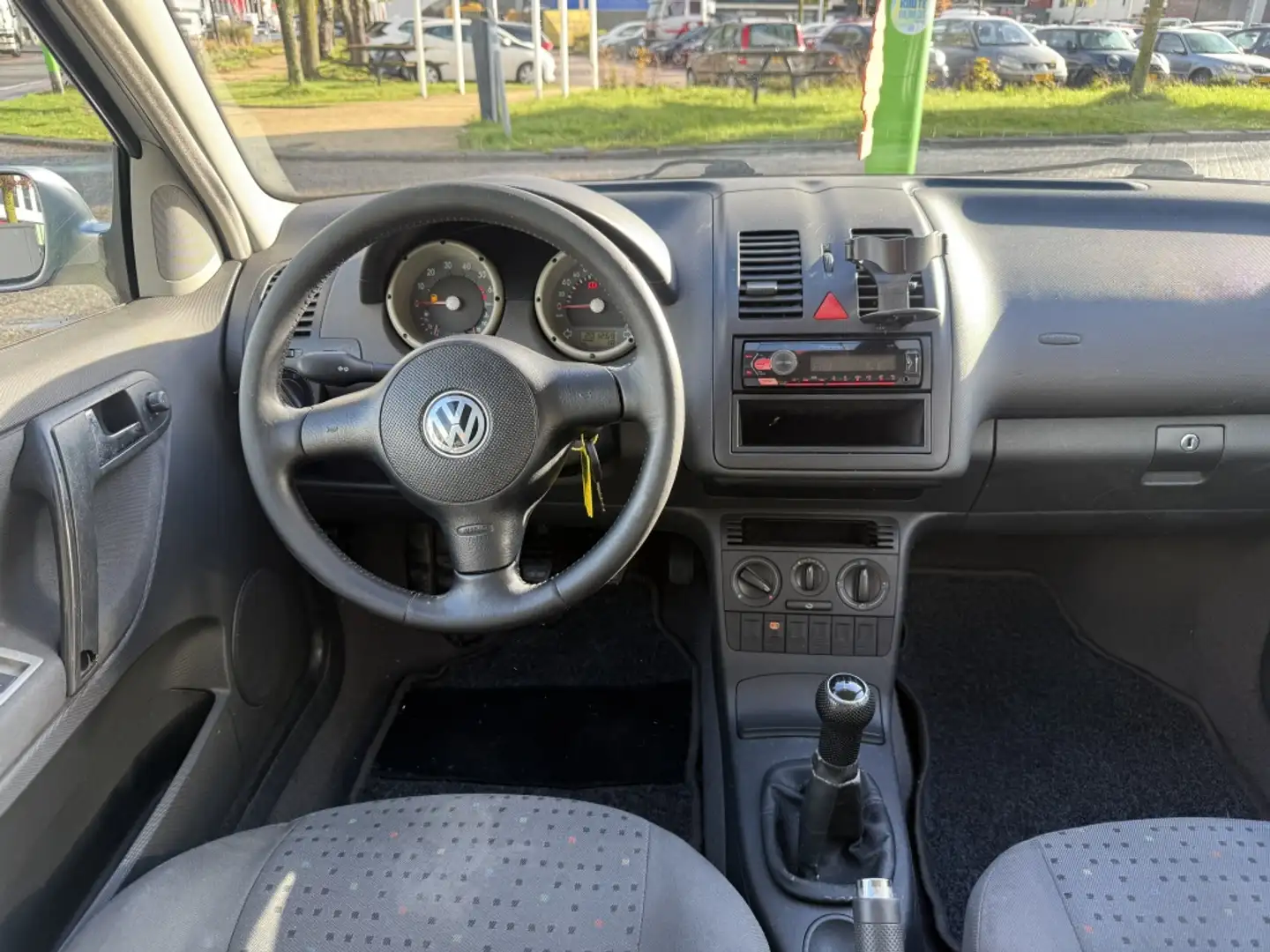 Volkswagen Polo 1.4 Trendline stuurbrkr apk 7-11-2026 Grijs - 2