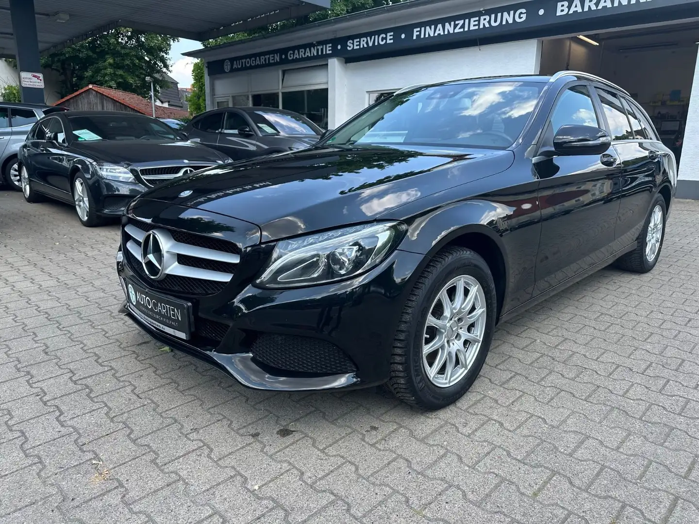 Mercedes-Benz C 220 d T AVANTGARDE Schwarz - 2