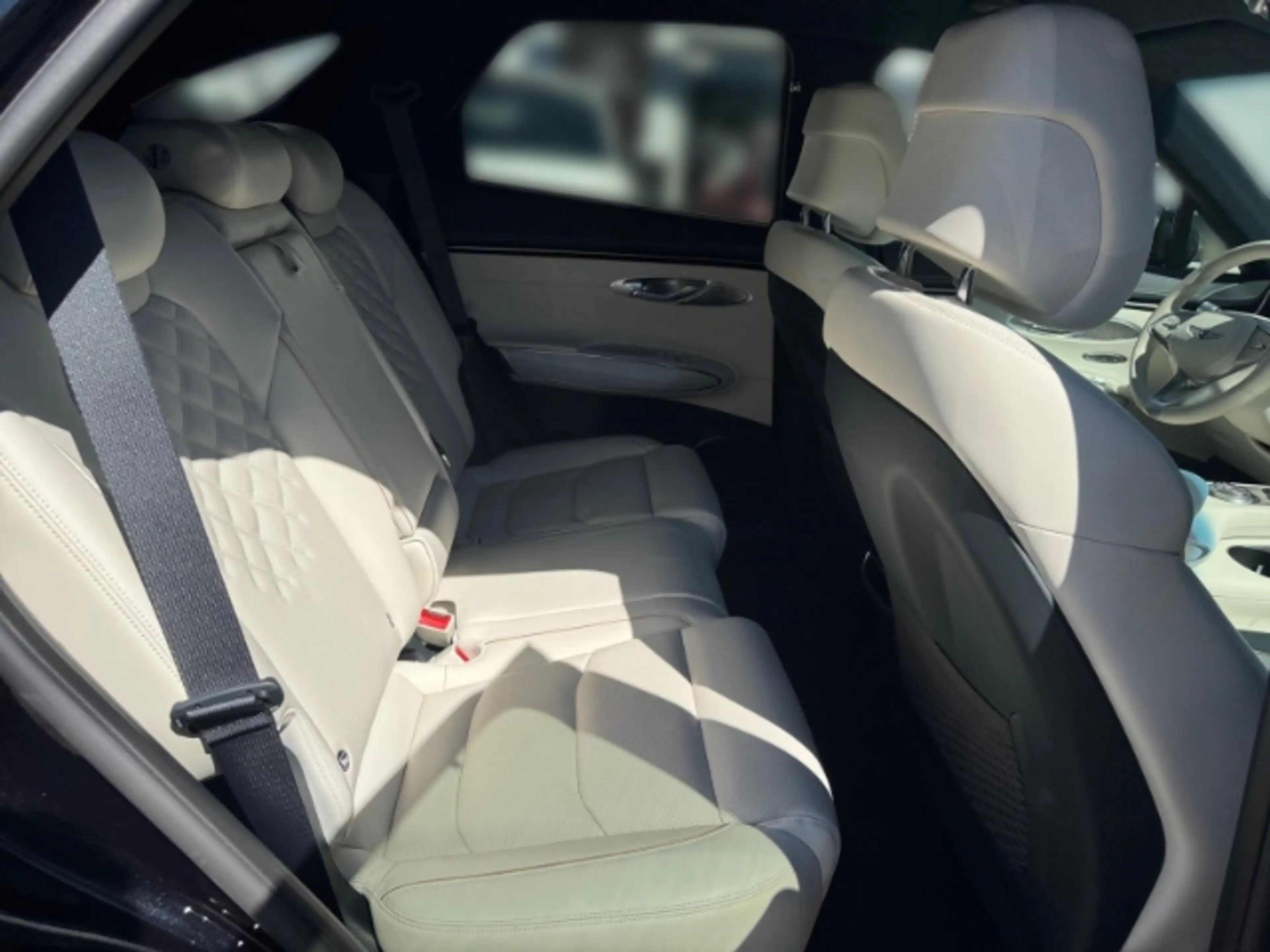 Genesis GV70 Electrified 360kW (490 PS) 77.4kWh Sportpaket AD N — photo 13