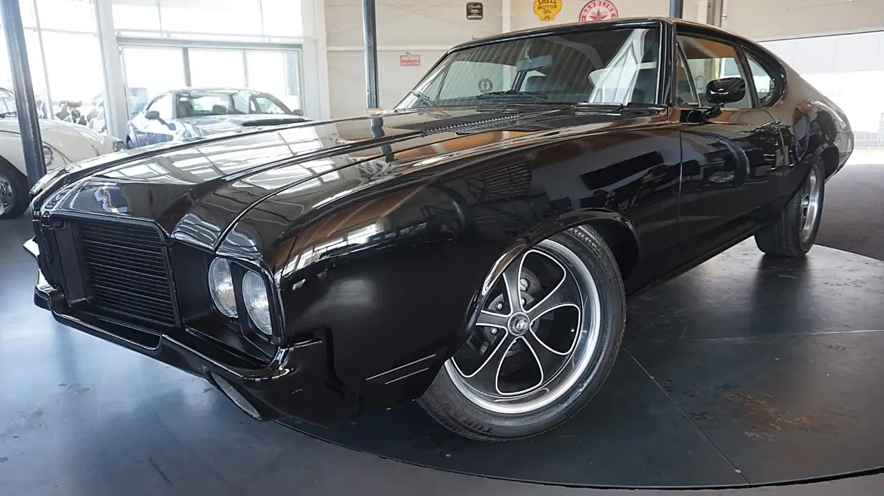 Oldsmobile Cutlass