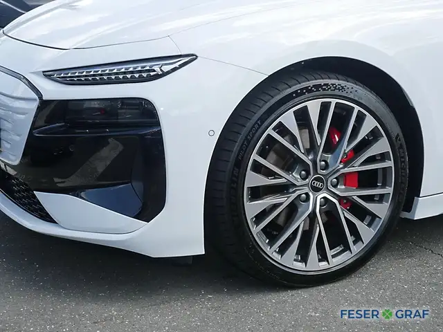 Audi A6 e-tron view 10
