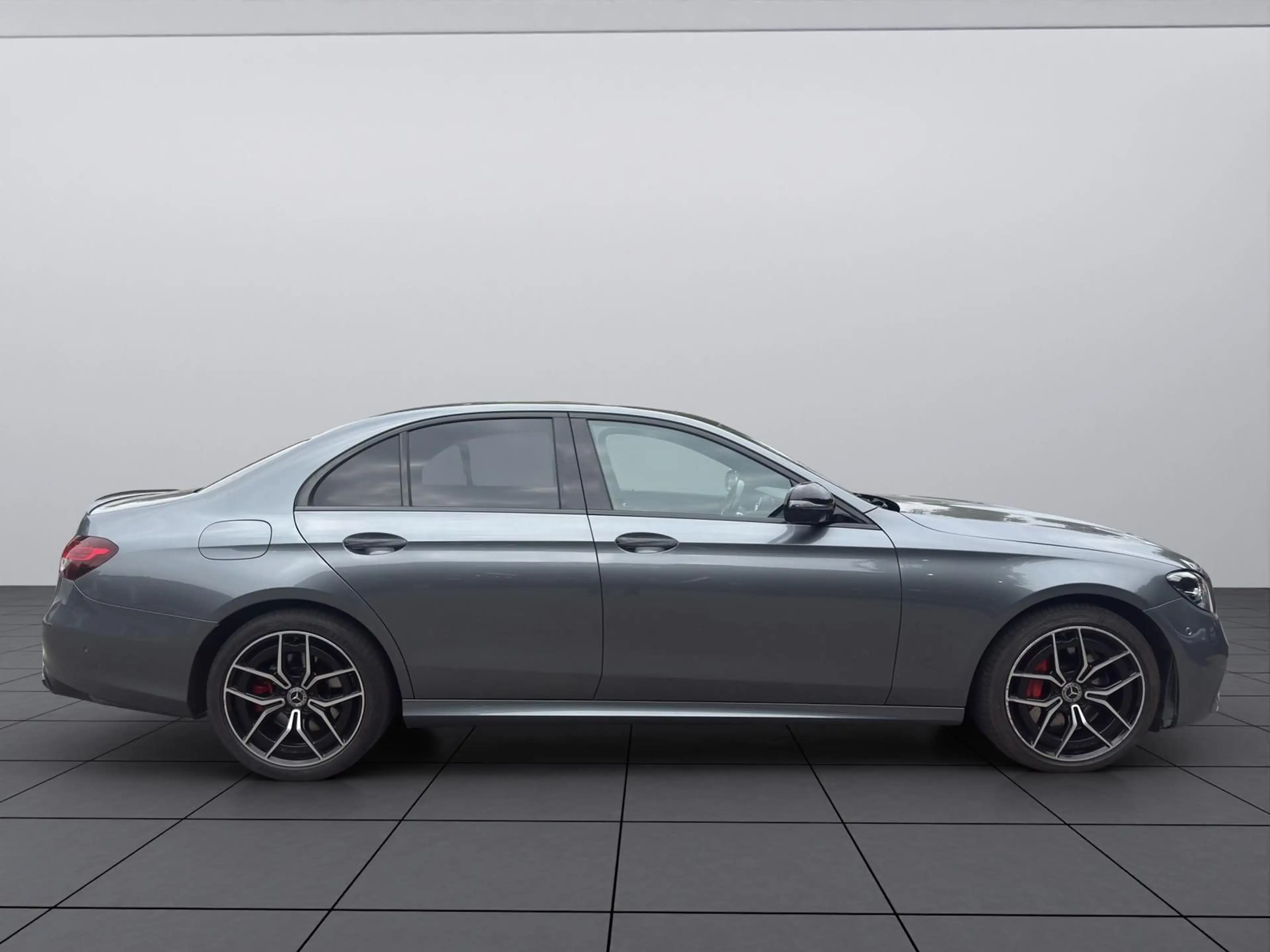 Mercedes-Benz E 400 d 4Matic*BURM*360°*AHK*PANO* — photo 7