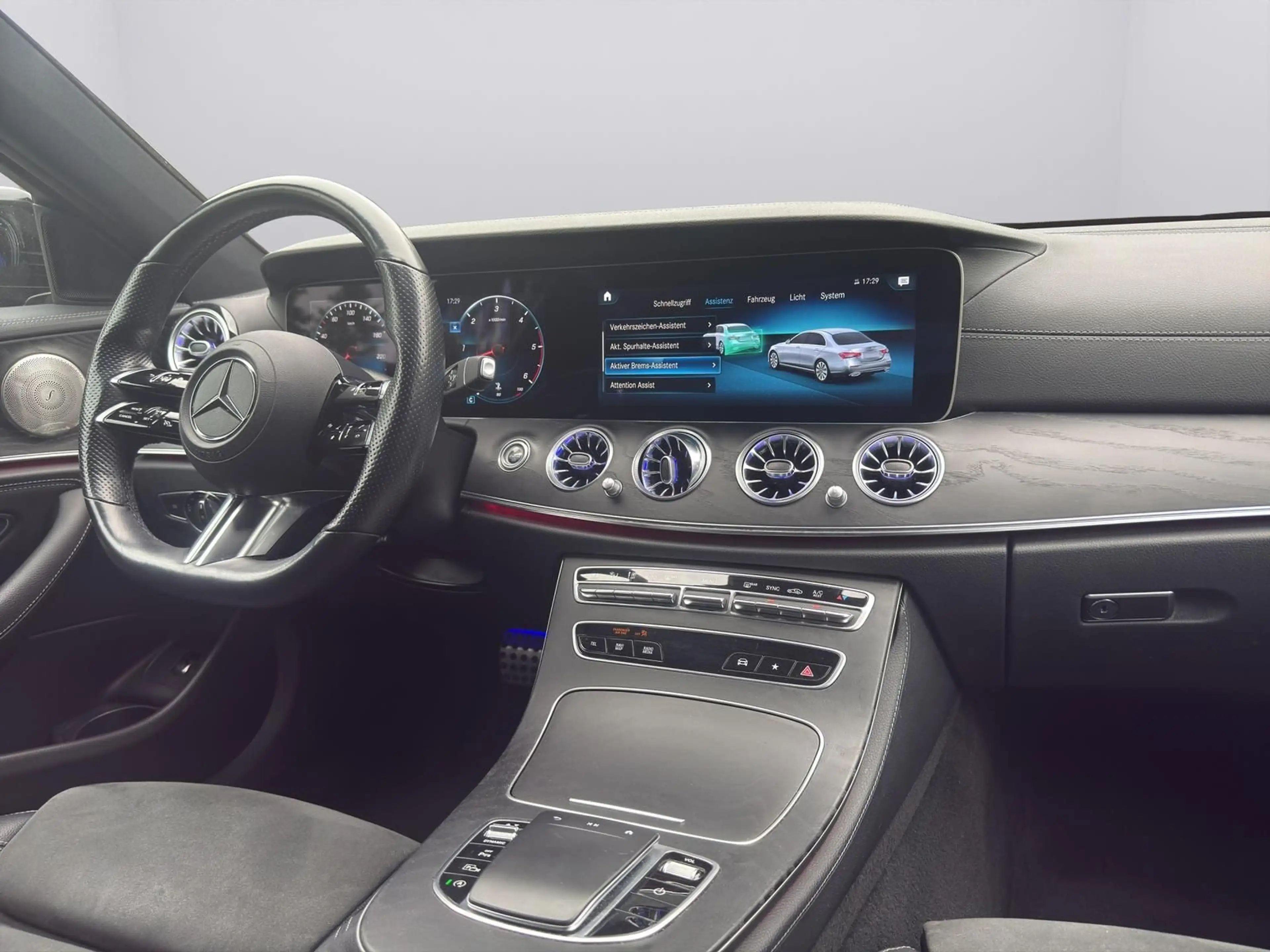 Mercedes-Benz E 400 d 4Matic*BURM*360°*AHK*PANO* — photo 13