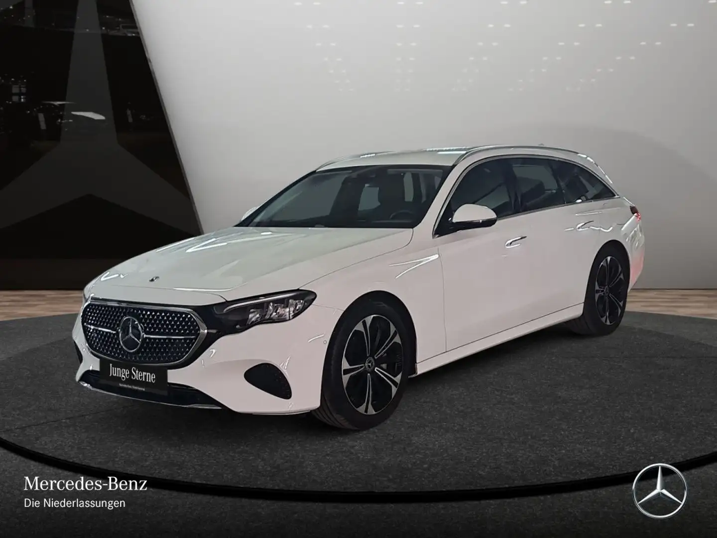 Mercedes-Benz E 300 e T Avantgarde Fahrass Distr. LED AHK Kamera Weiß - 2