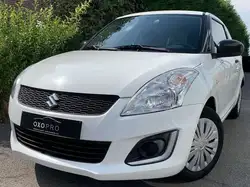 Suzuki Swift 1.2i ESSENCE 94 CV / FACELIFT / FAIBLE KILOMÉTRAGE / PDC