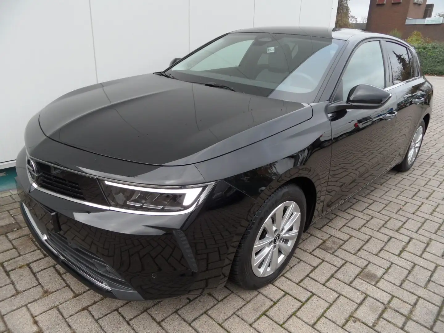 Opel Astra L 1,2 Lim. Elegance+Kamera+AHK+AUTOMATIK Negro - 1