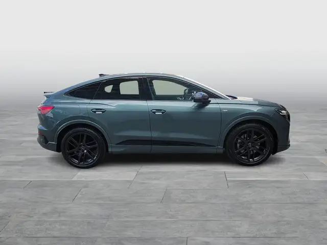 Audi Q4 e-tron view 6