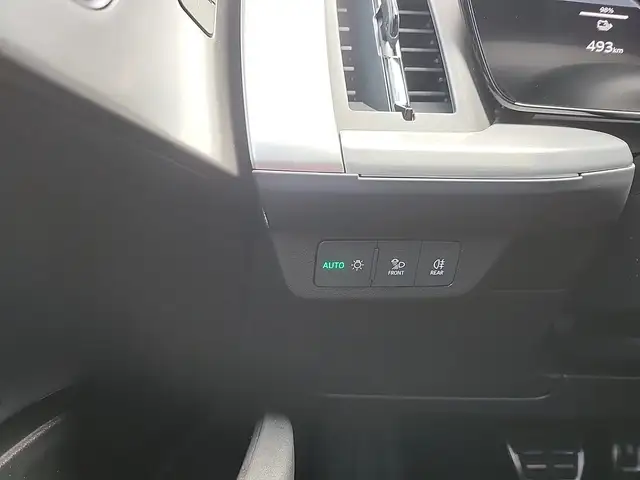 Audi Q4 e-tron view 14