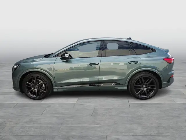 Audi Q4 e-tron view 3