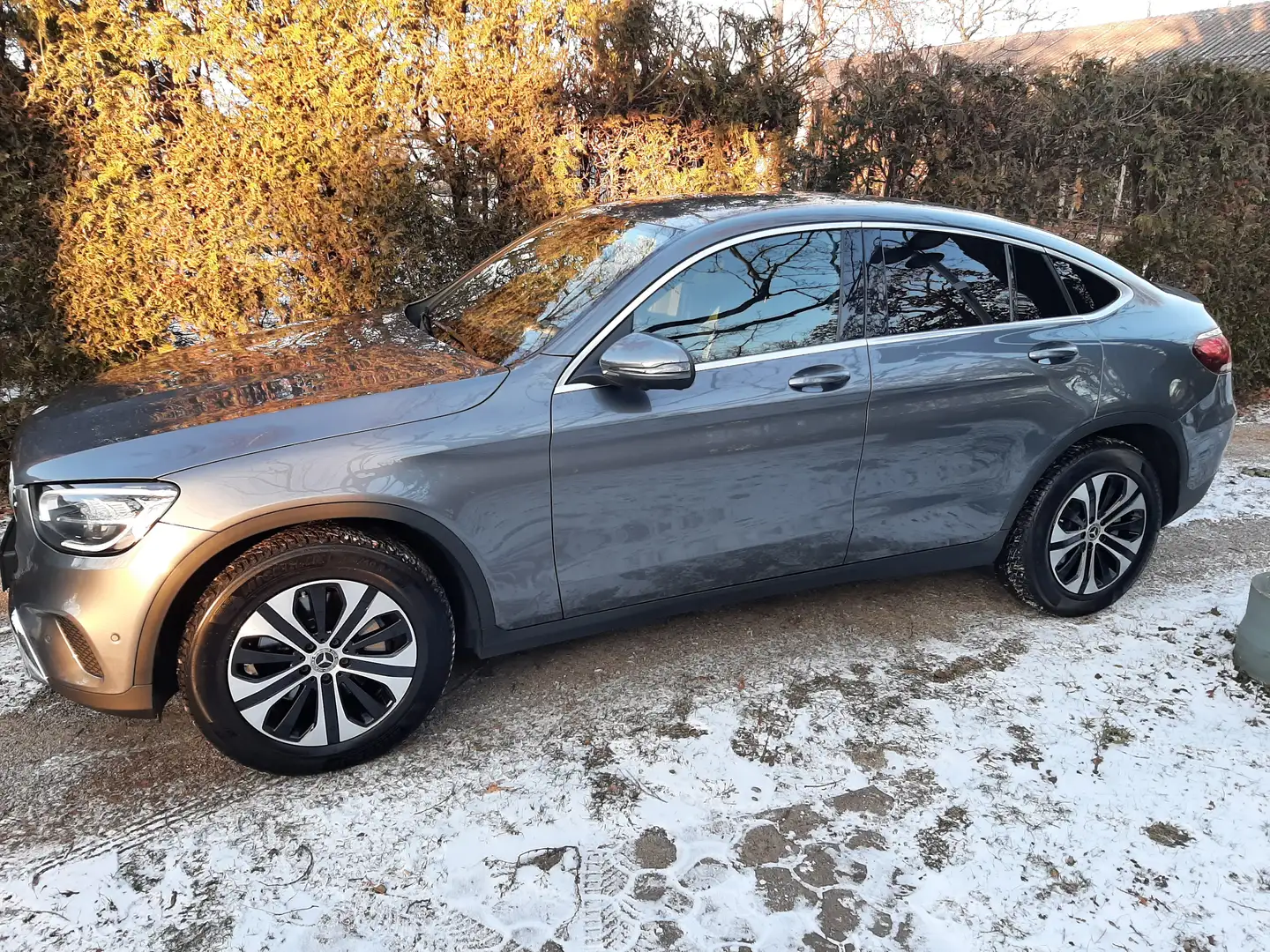 Mercedes-Benz GLC 200 GLC 200 d Coupé 4MATIC Aut. Grau - 2