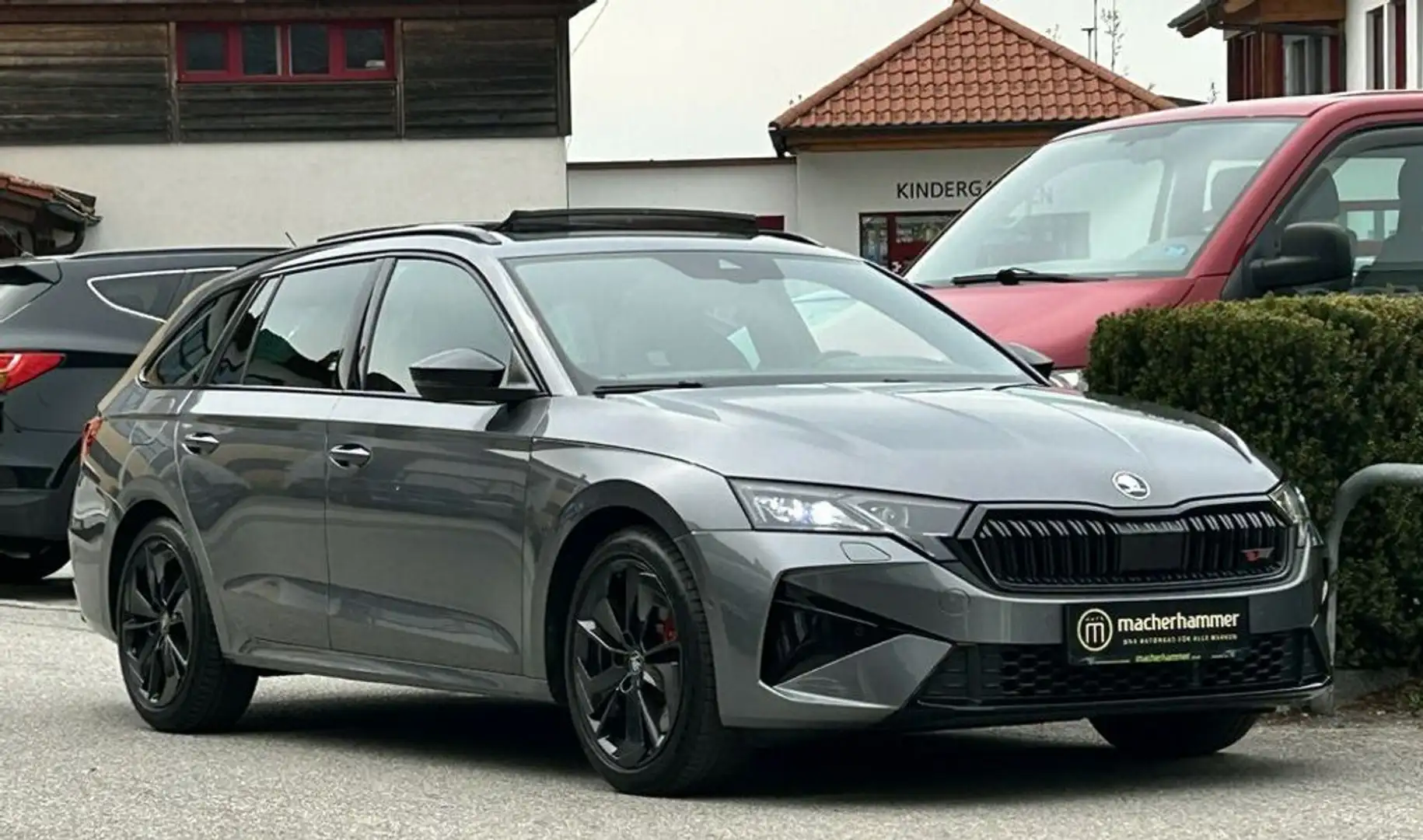 Skoda Octavia RS *LED*ACC*HUD*PANO*KEYLESS*18'' Grau - 2