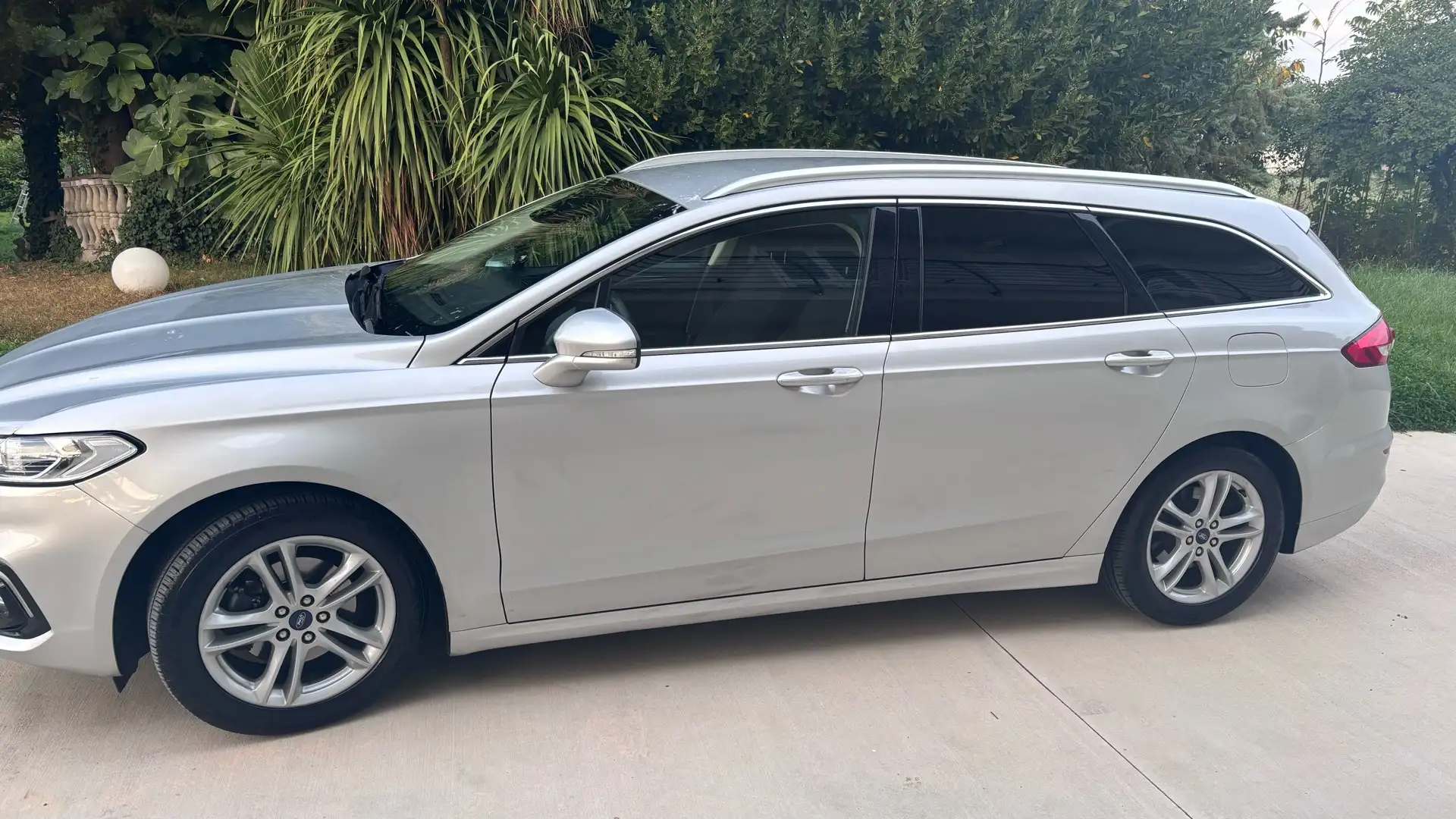 Ford Mondeo SW 2.0 tdci Titanium Business s&s 150cv my18.75 Argento - 2