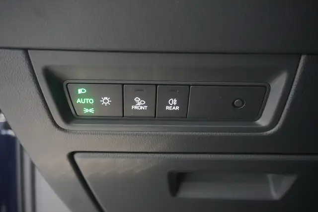 Volkswagen Touareg view 15