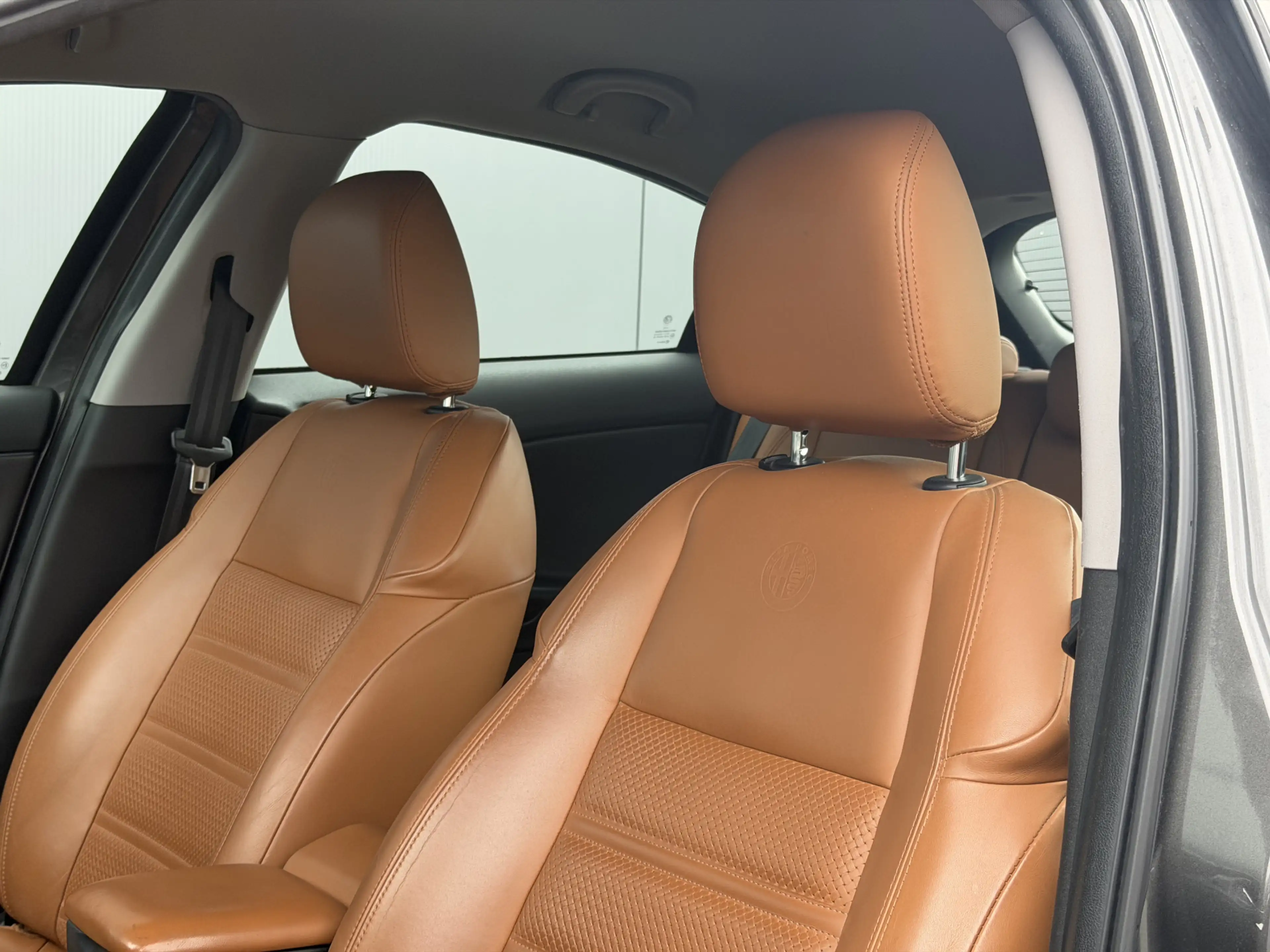 Alfa Romeo Giulietta 1.4 T Distinctive | Nieuwe APK | Leder | Cruise | — photo 9