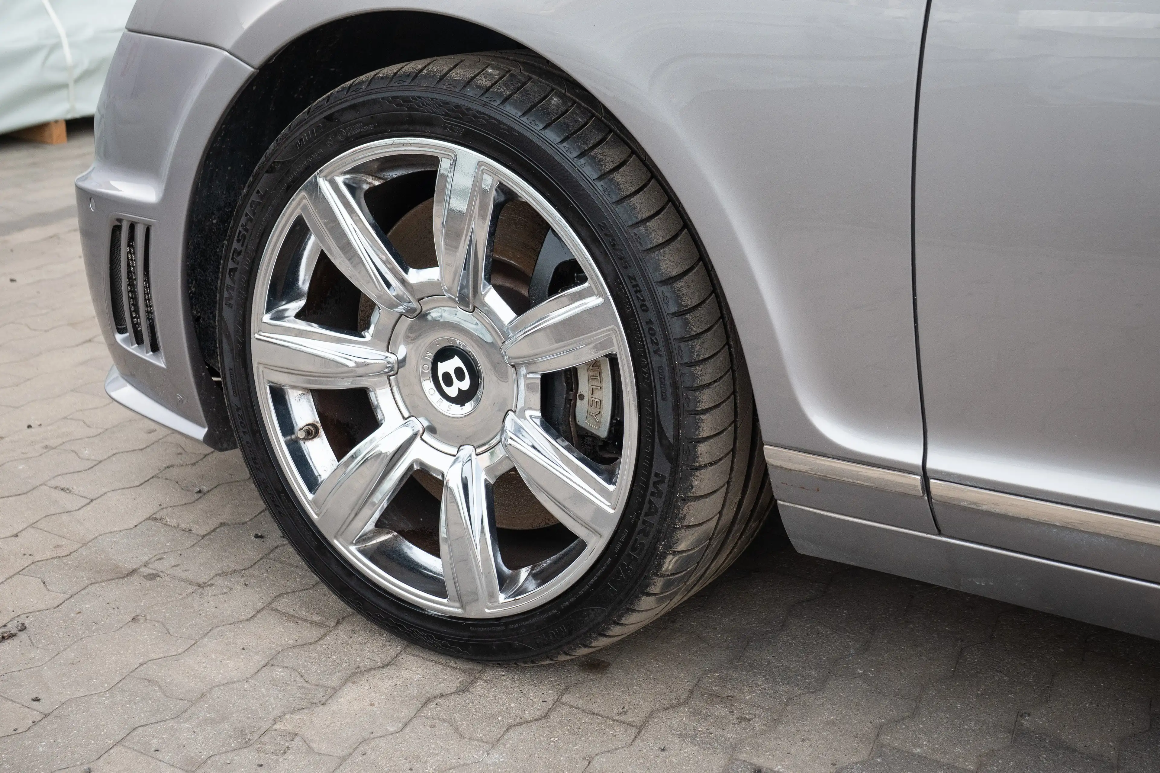 Bentley Continental GT — photo 6