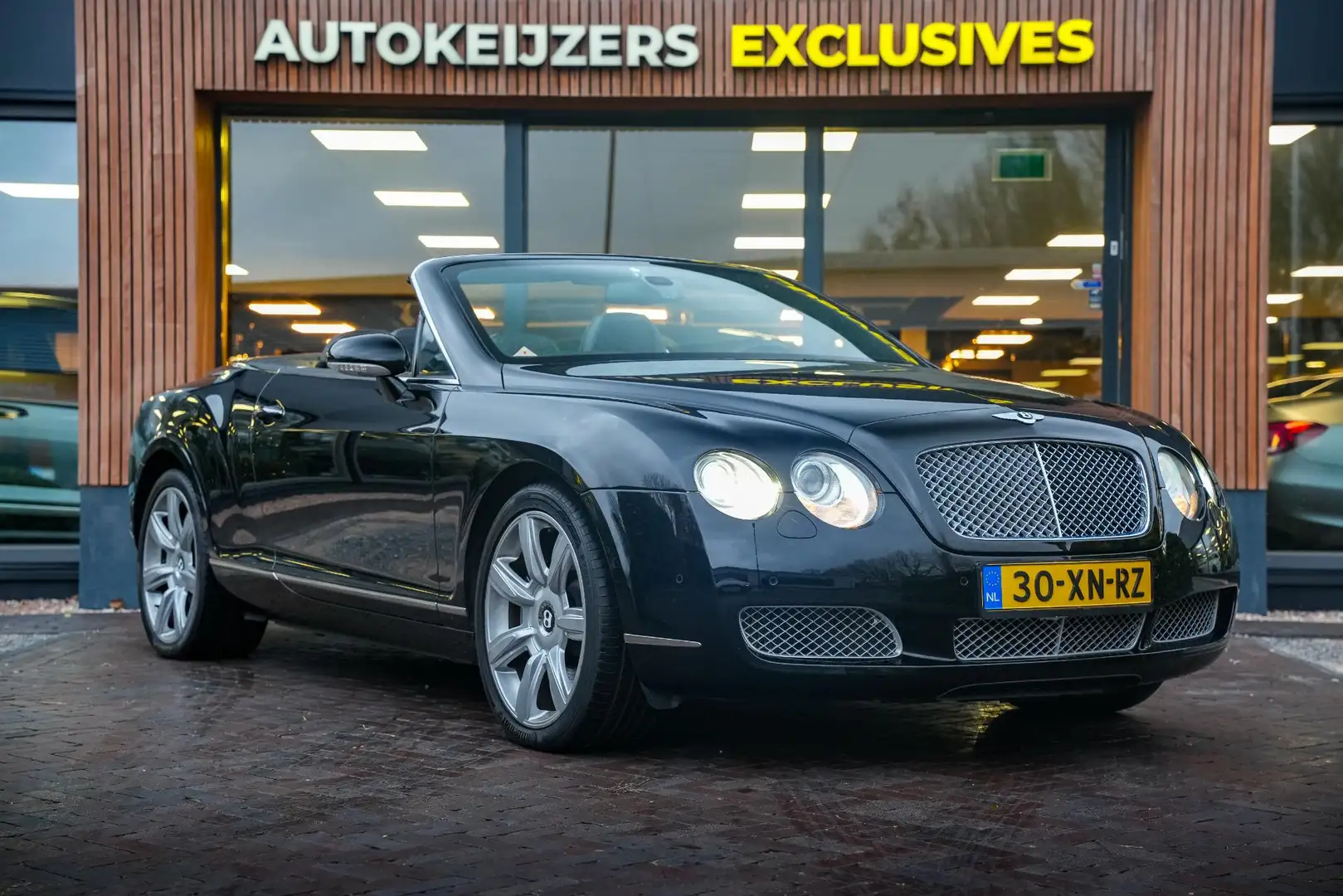 Bentley Continental GTC 6.0 W12 Keyless Navi Cruise Stoelverw. Massage Xen Zwart - 1