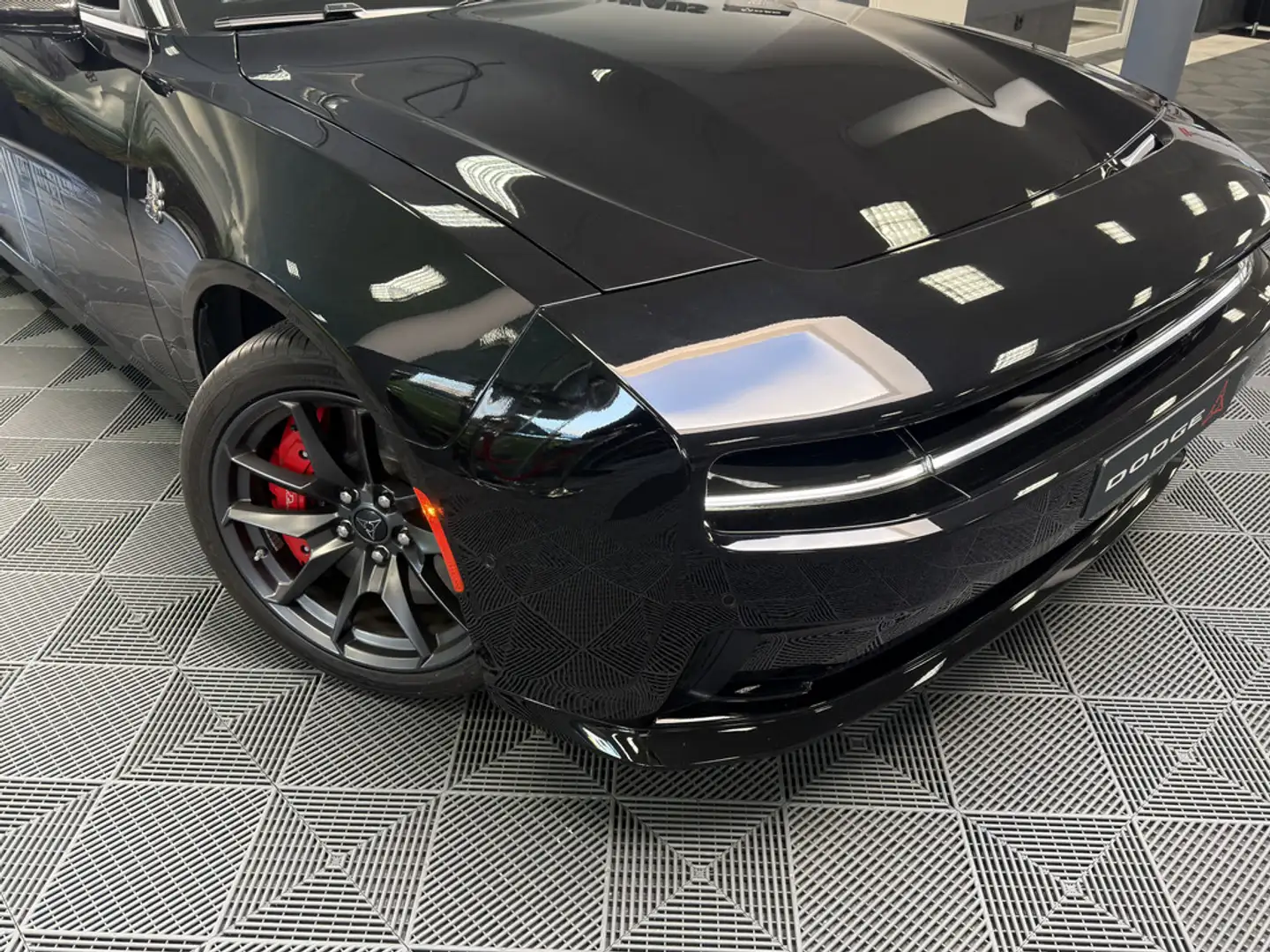 Dodge Charger Daytona EV MY26 650 PS LAUNCH Schwarz - 2