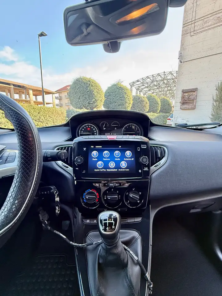 Lancia Ypsilon 2021 — фото 7