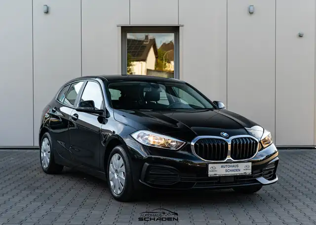 Bmw 116 116d*iDRIVE*LIVE COCKPIT*SHZ*LED*KLIMA*PDC VORNE * HINTE*SEHR GEPFLEGT*8 FACH BEREIFT*ANDROID AUTO/APPLE CARPLAY*5 TÜRER*